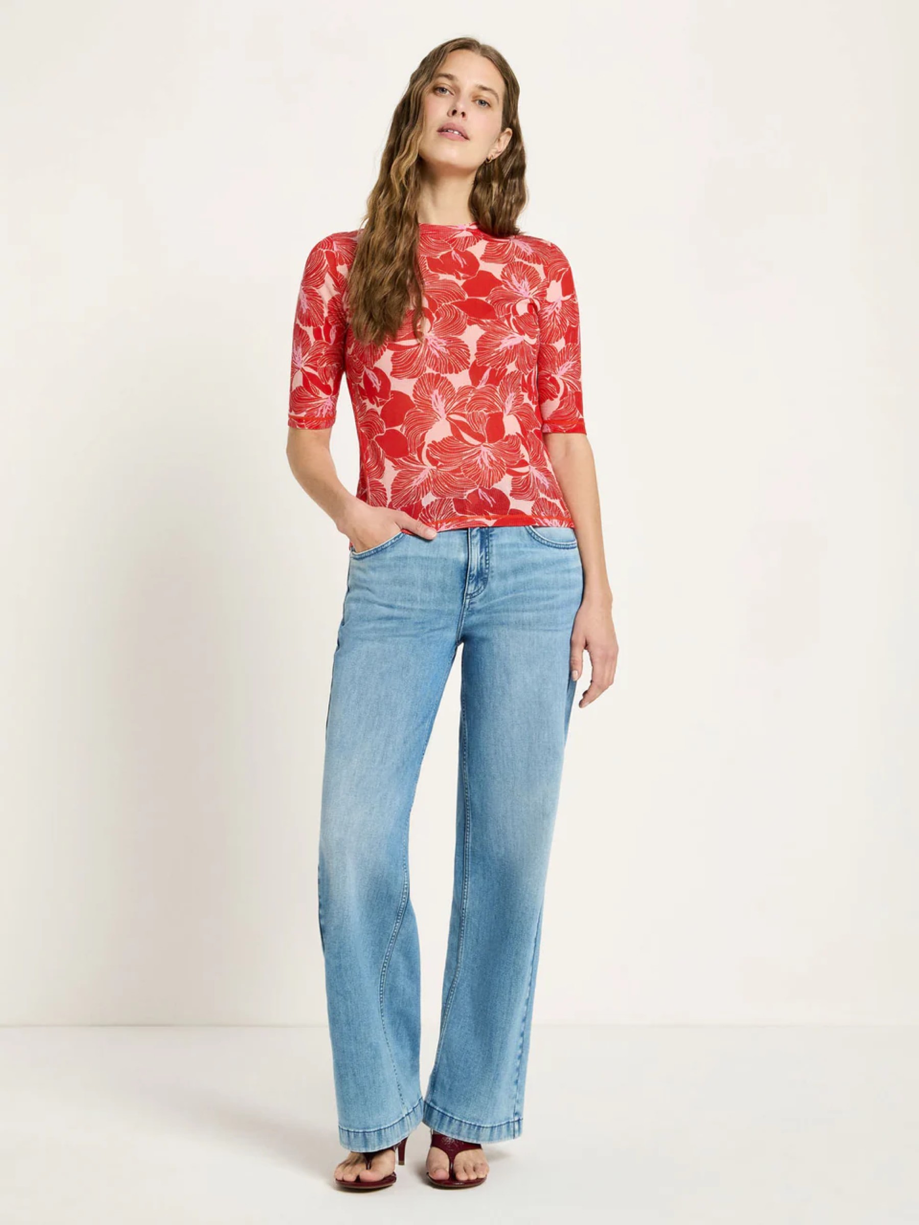 T-Shirt Stehkragenshirt aus TENCEL print bloom red Lanius