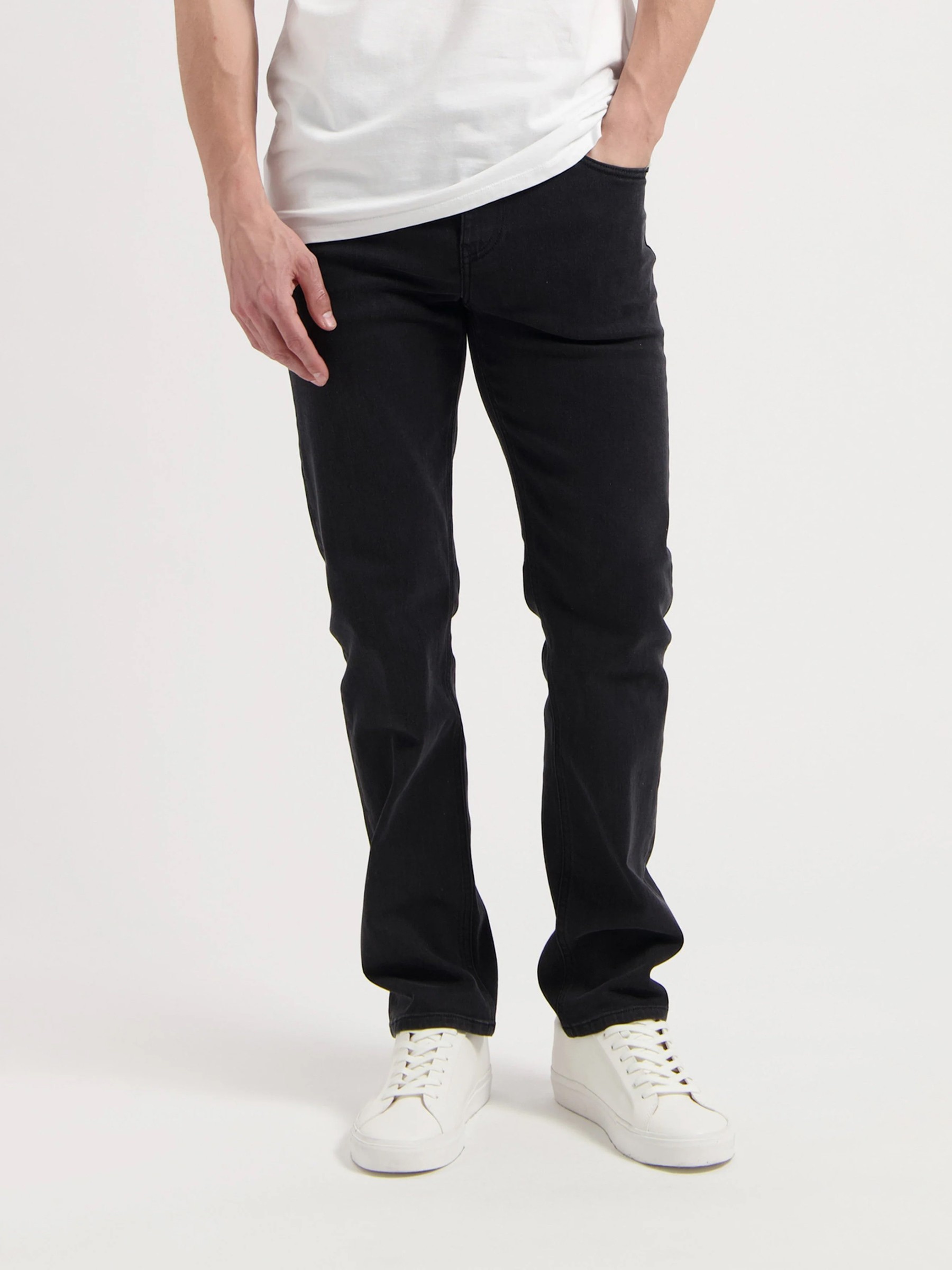 Hose Regular Bryce stone black Mud Jeans