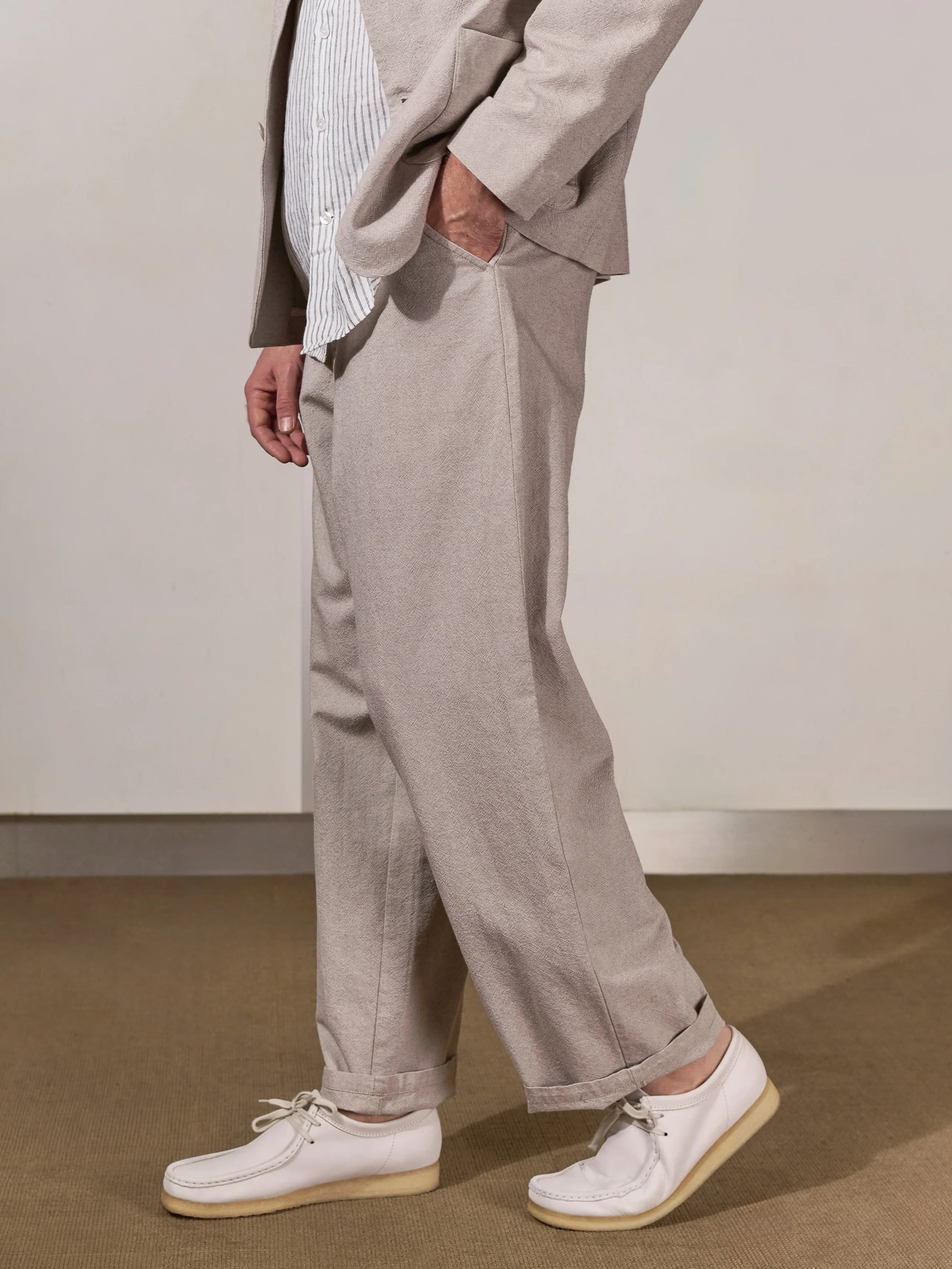 Hose Carlo cold brown eco canvas 230g About Companions