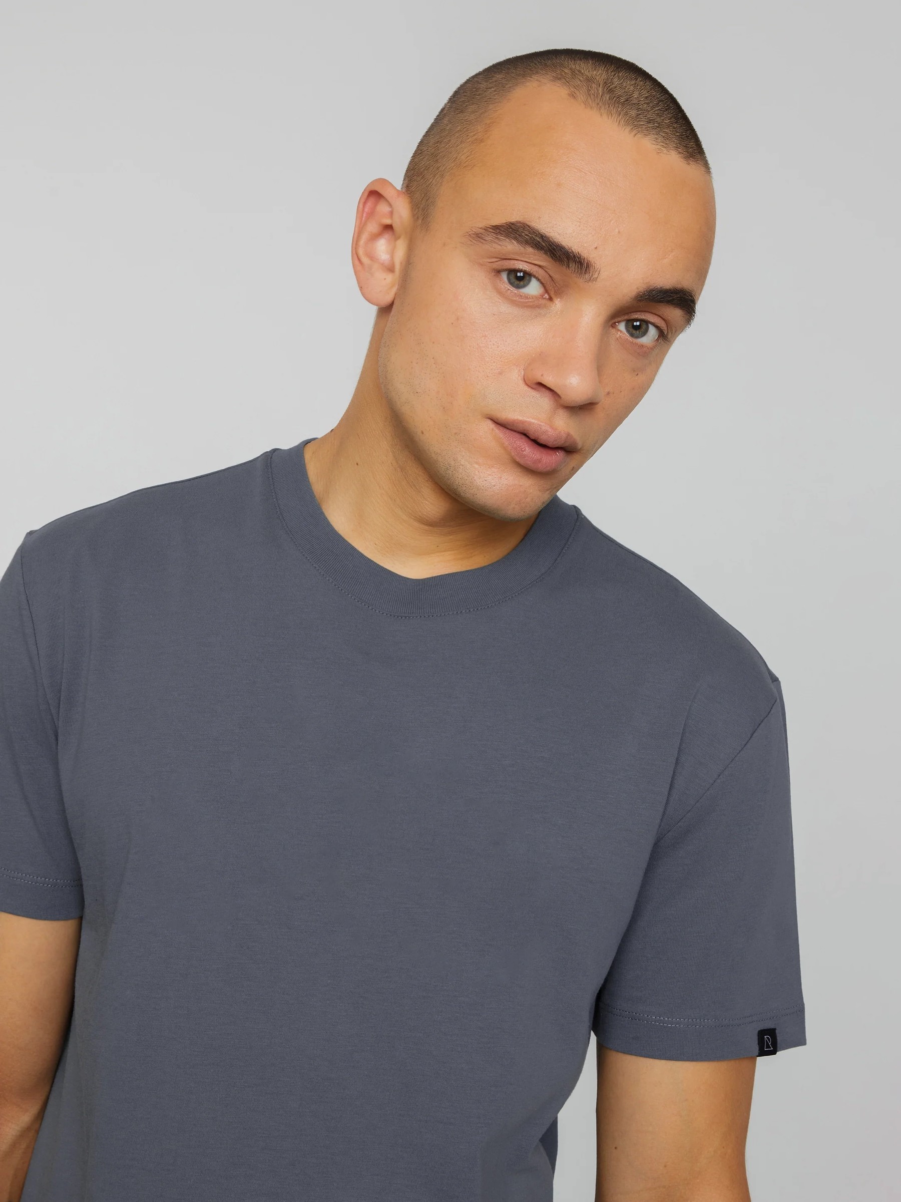 T-Shirt Agave dark grey Recolution