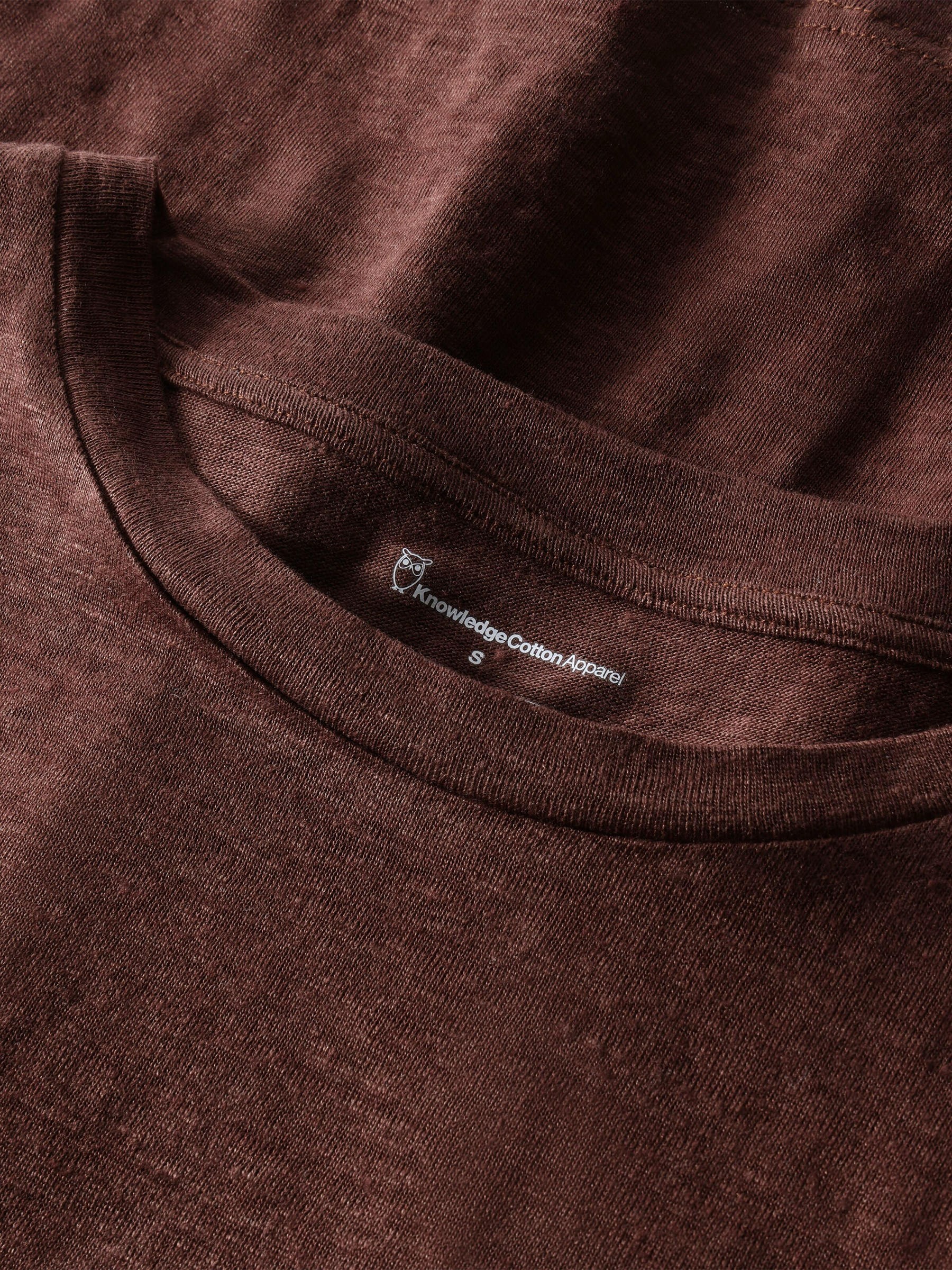 Reg Linen T-Shirt shaved chocolate Knowledge Cotton Apparel