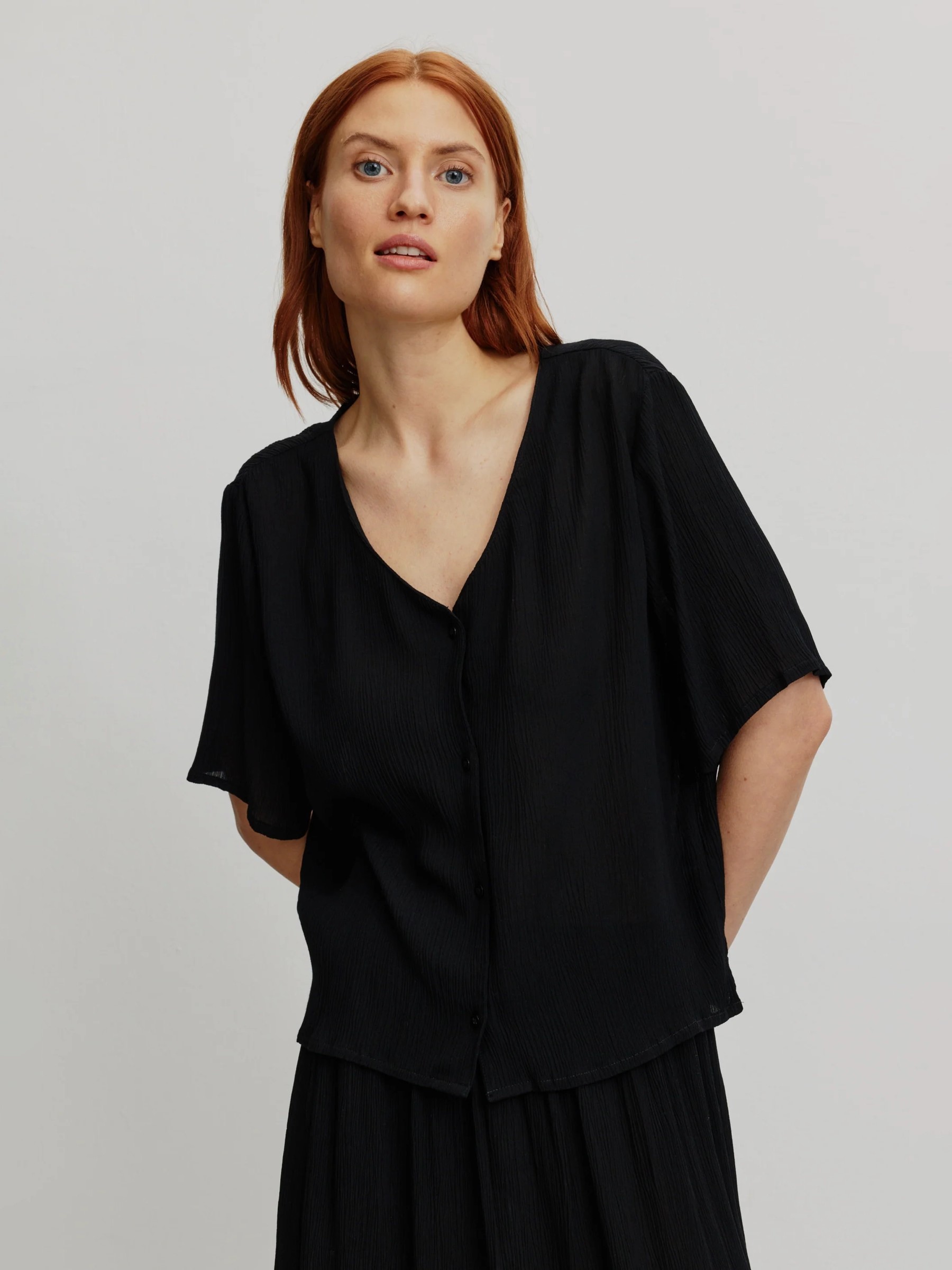 Bluse Spirea black Recolution