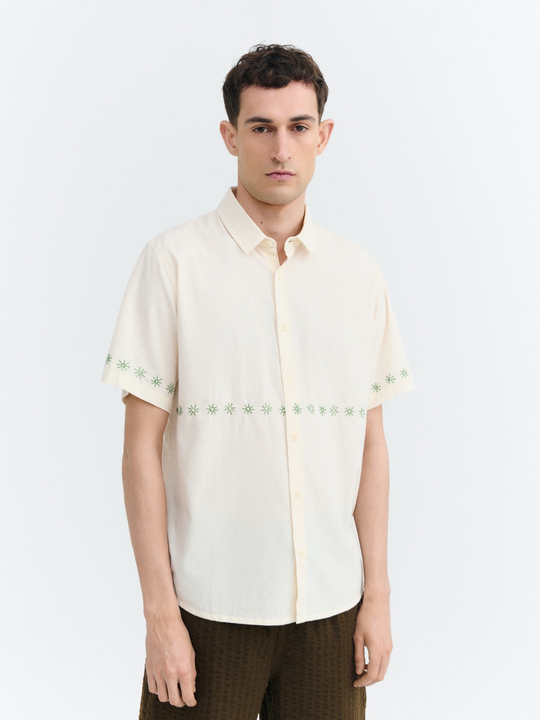 Hemd Tom Shirt pannacota embroidery Thinking Mu