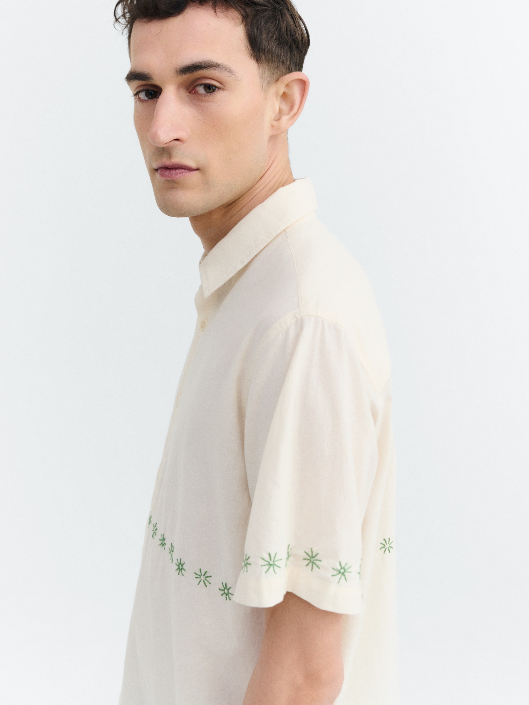 Hemd Tom Shirt pannacota embroidery Thinking Mu