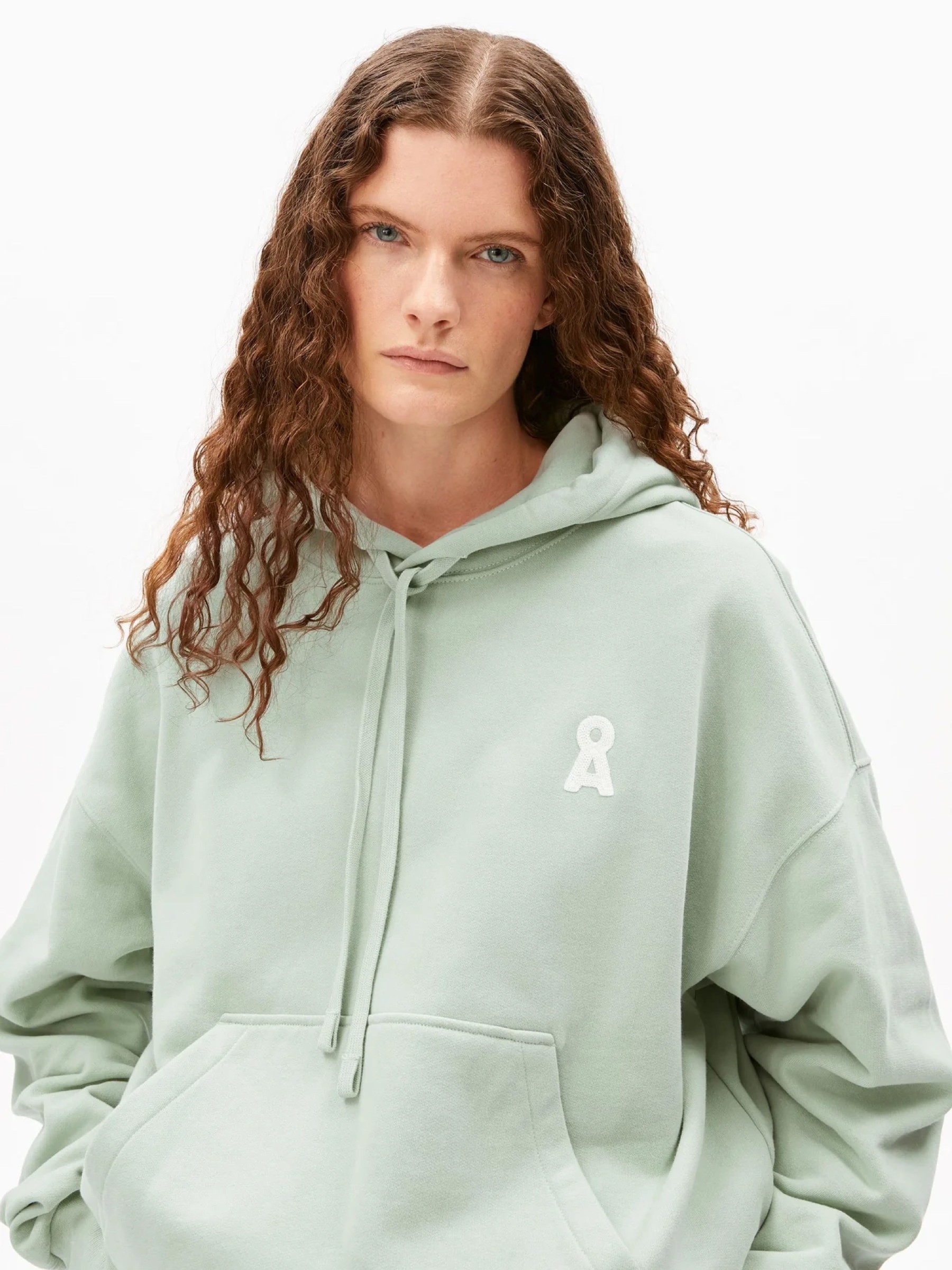 Kapuzenpullover Iconic A Francisaraa Sweat foam Armedangels