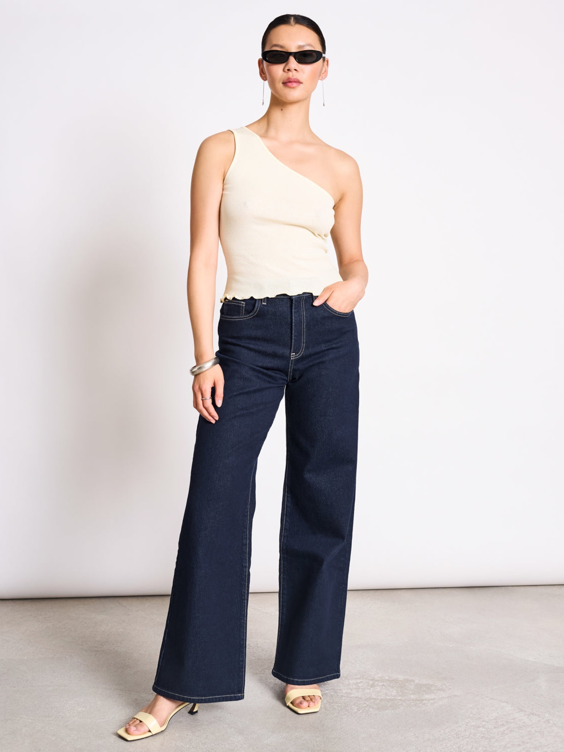 One Shoulder Top Tigris buttermilk Jan 'n June