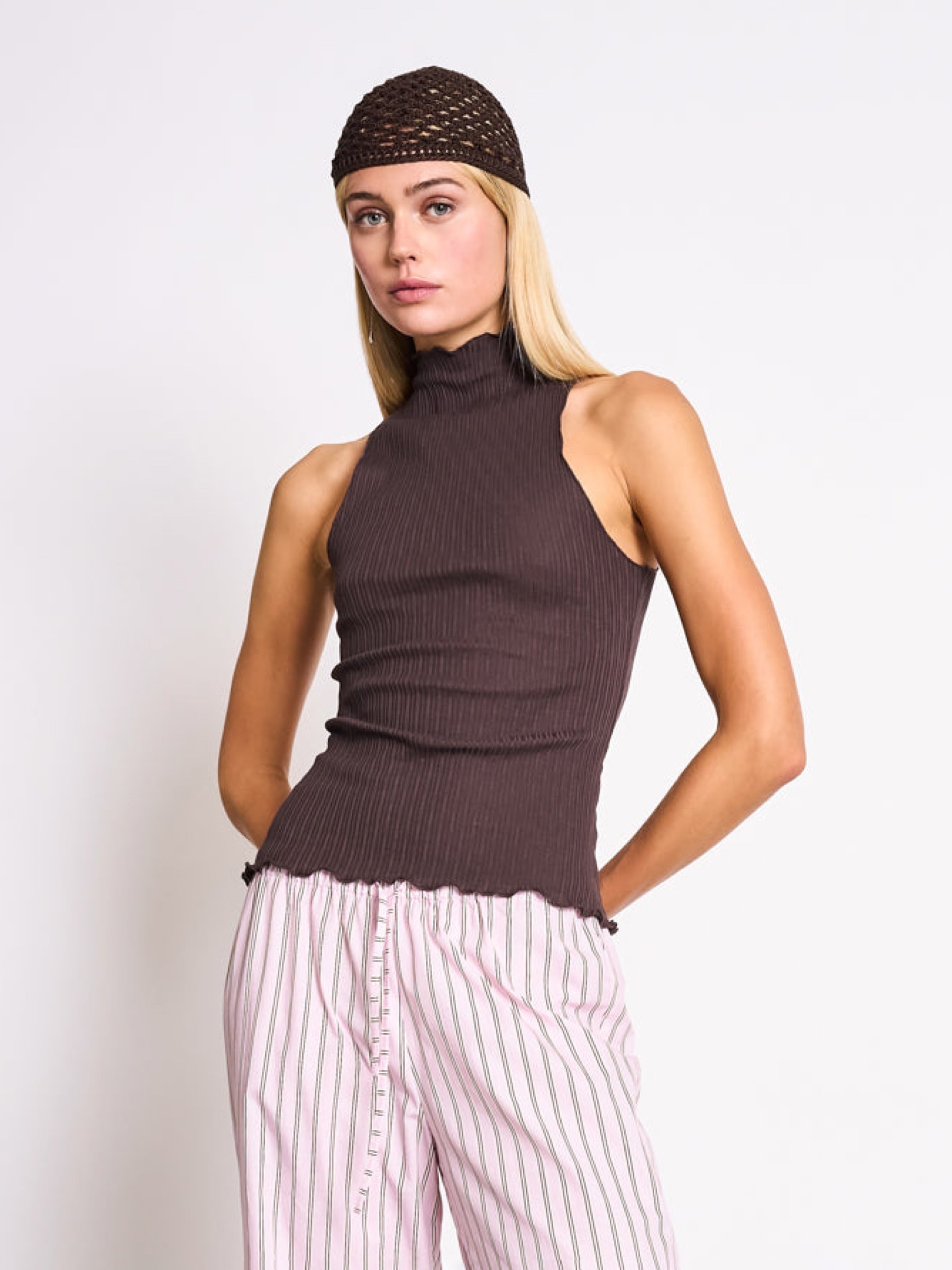 Raised Collar Top Lepus mud Jan 'n June