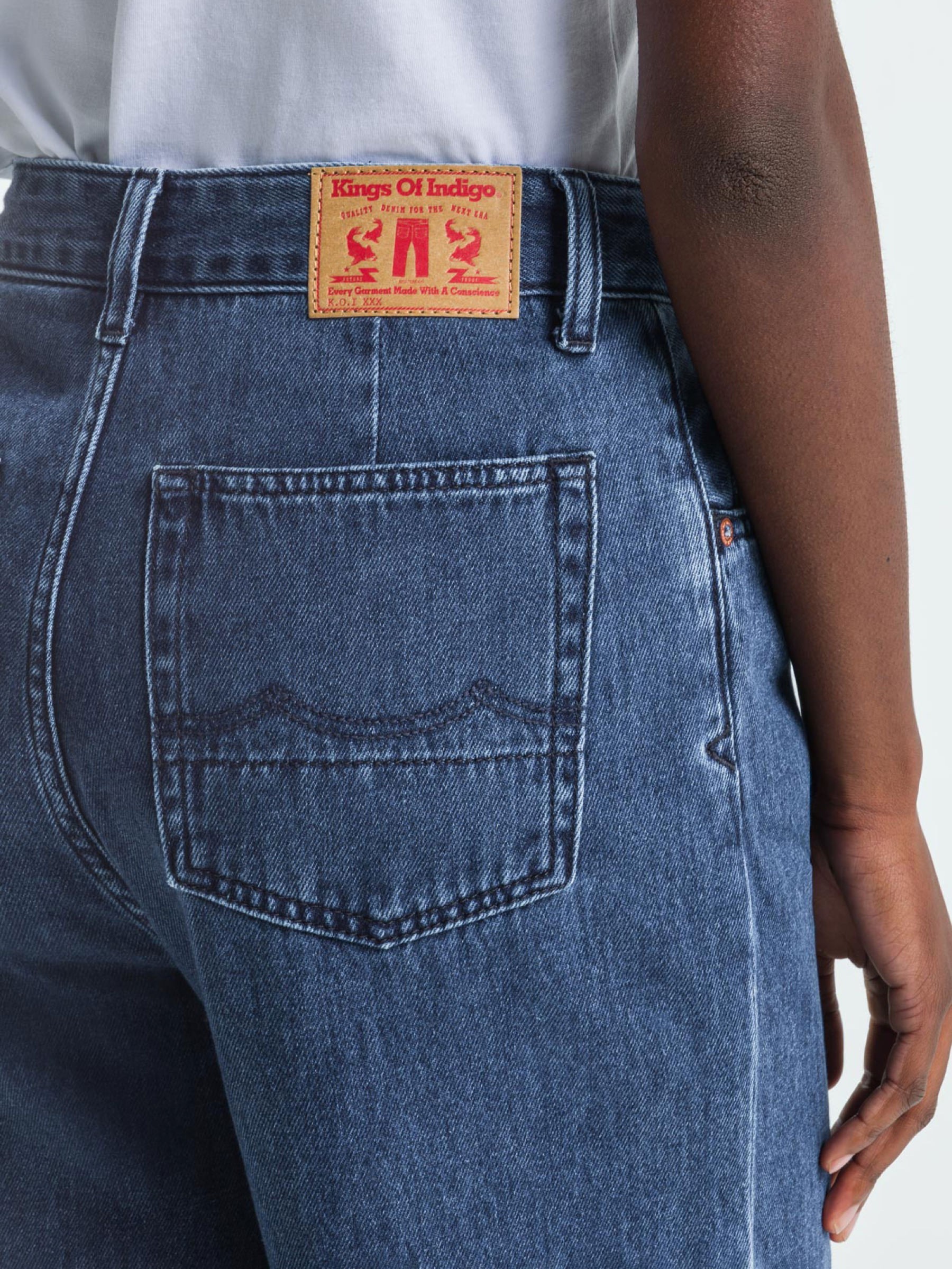 Jeanshose Leila alex dark worn Kings of Indigo – K.O.I.