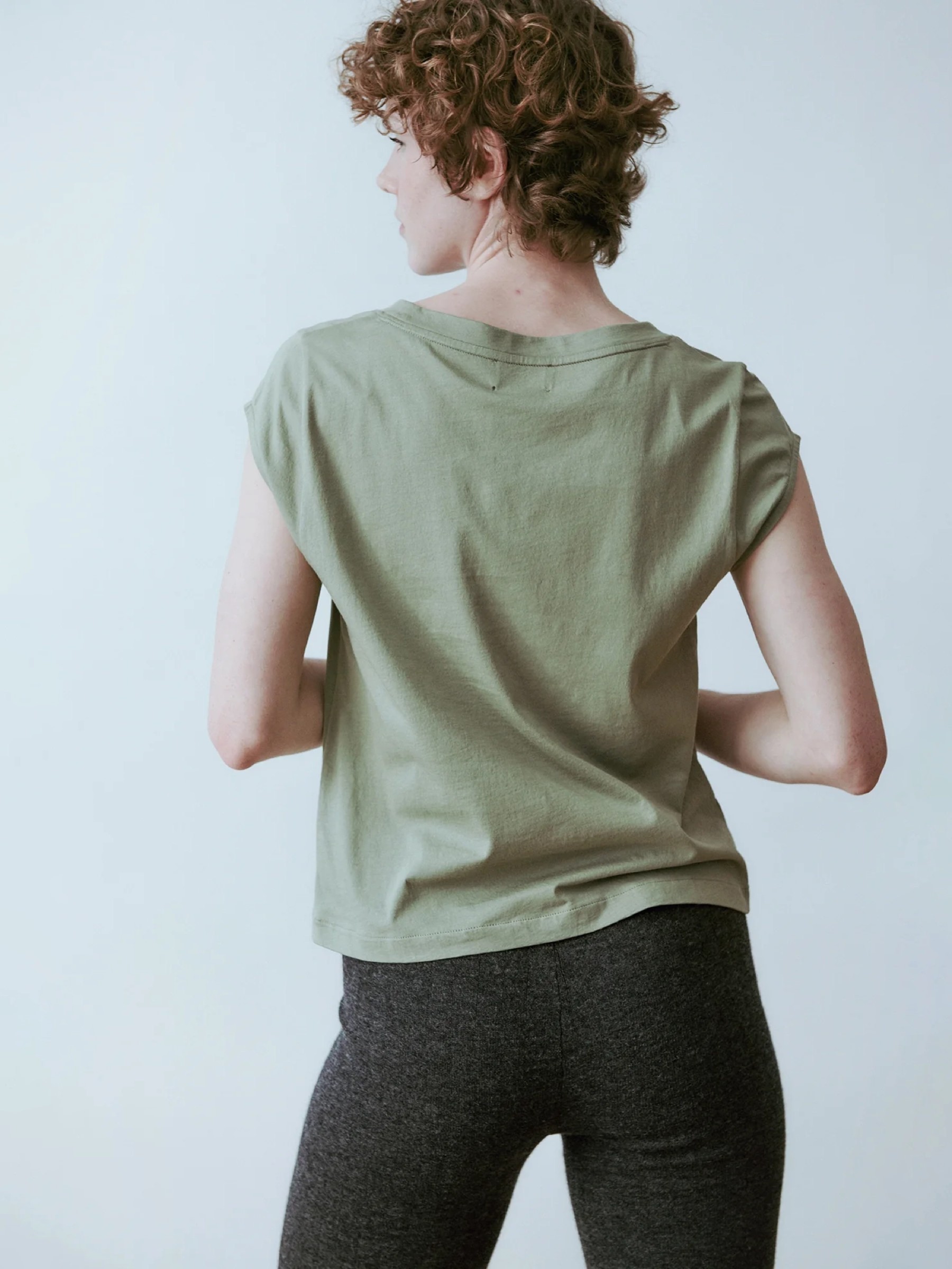 T-Shirt Crew Tee Isla almond green Jungle Folk