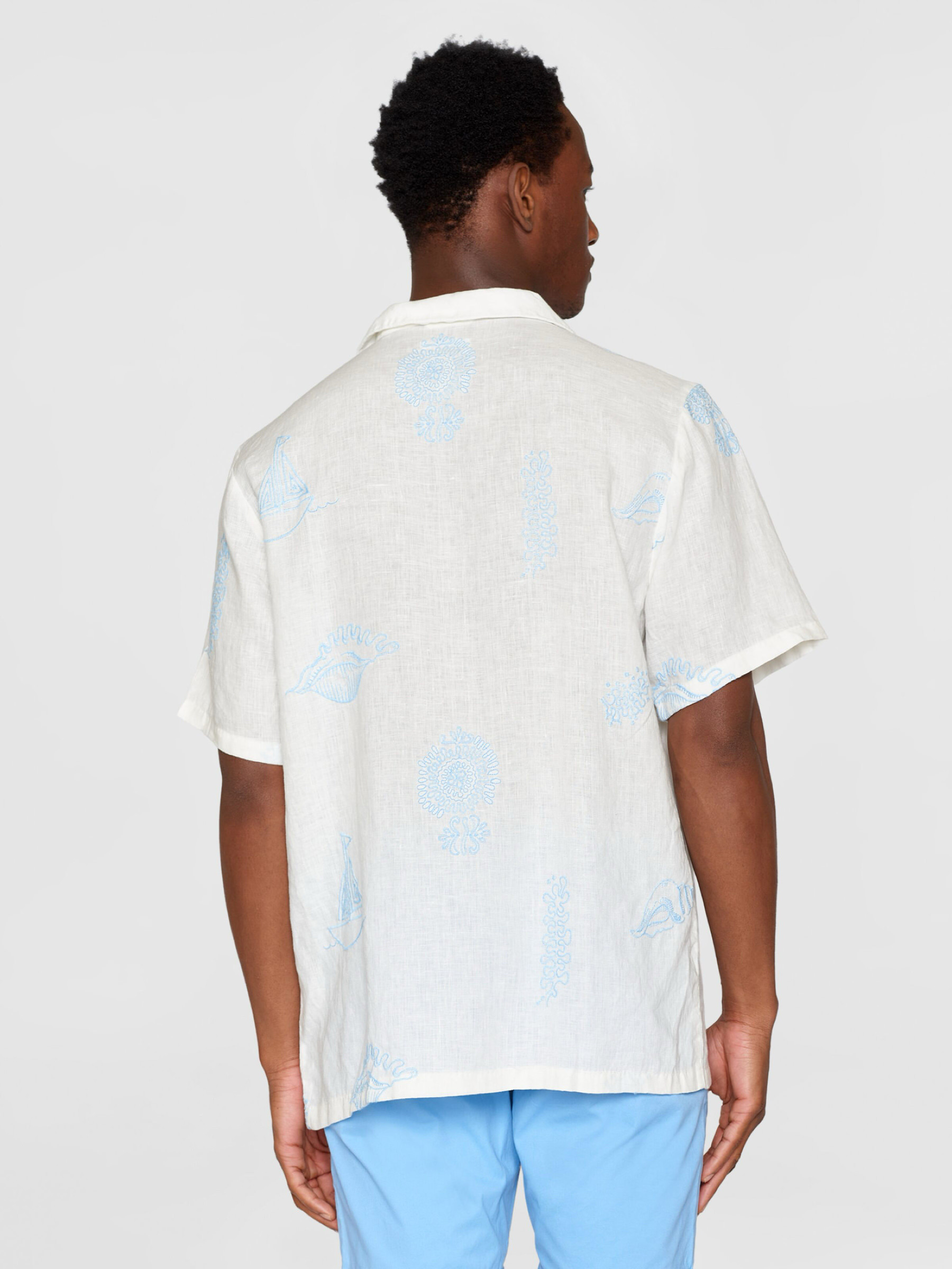 Hemd Box Fit Short Sleeve Shirt Embroidery egret Knowledge Cotton Apparel