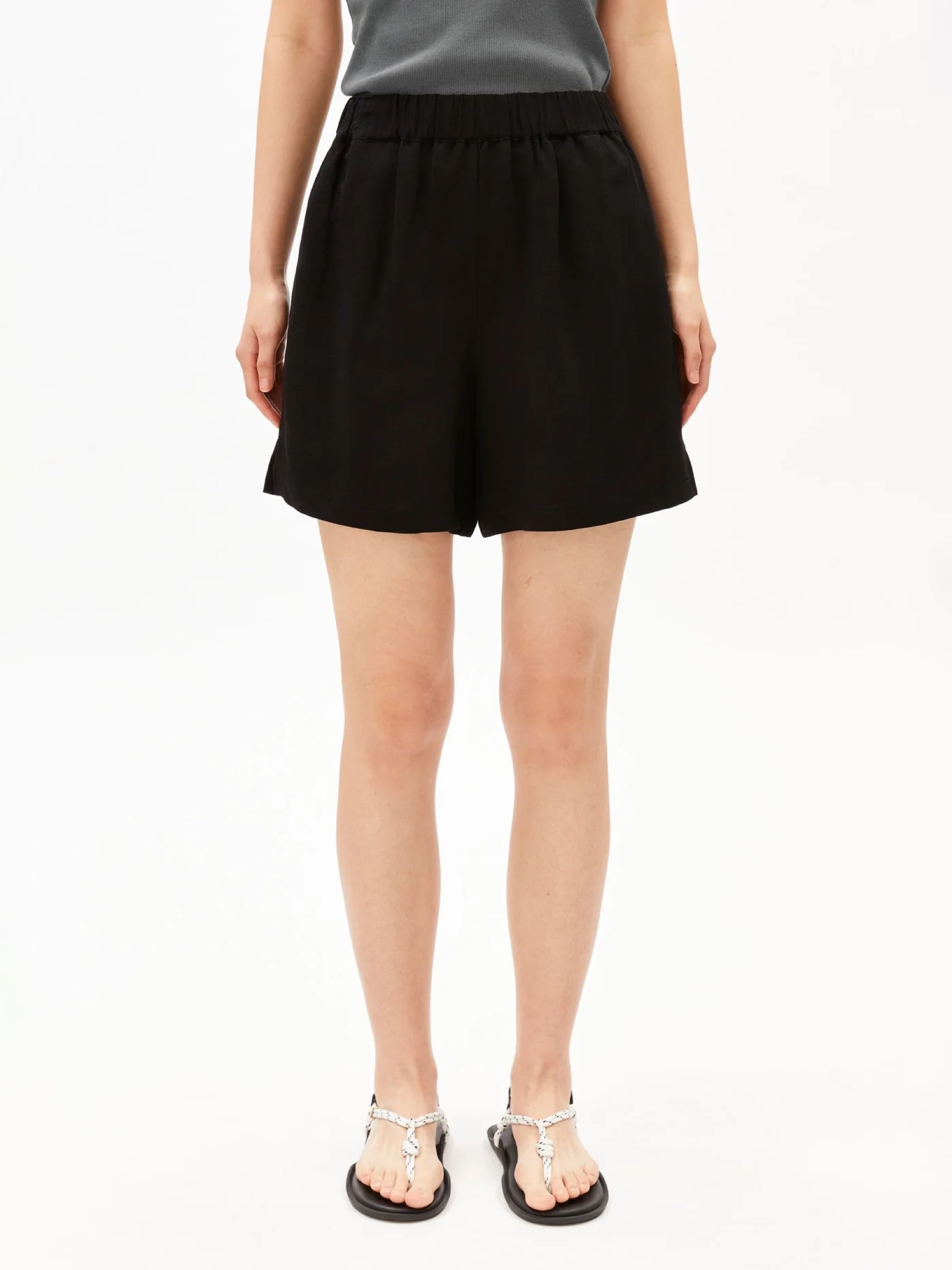 Kurze Hose Linen Blend Pull On Short black Armedangels