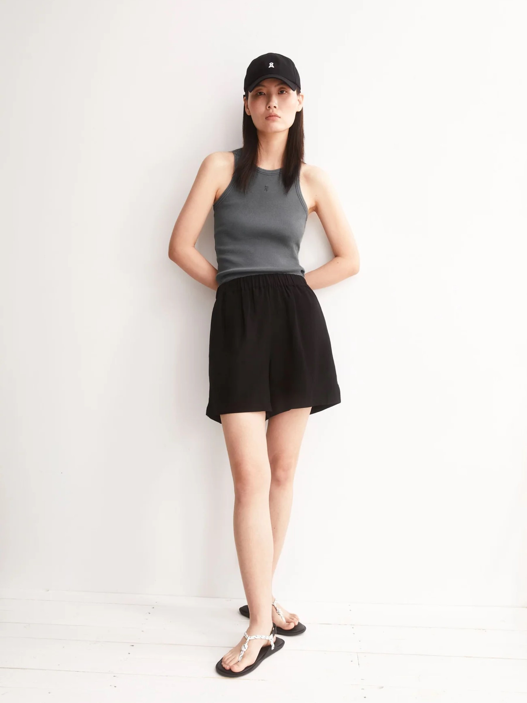 Kurze Hose Linen Blend Pull On Short black Armedangels