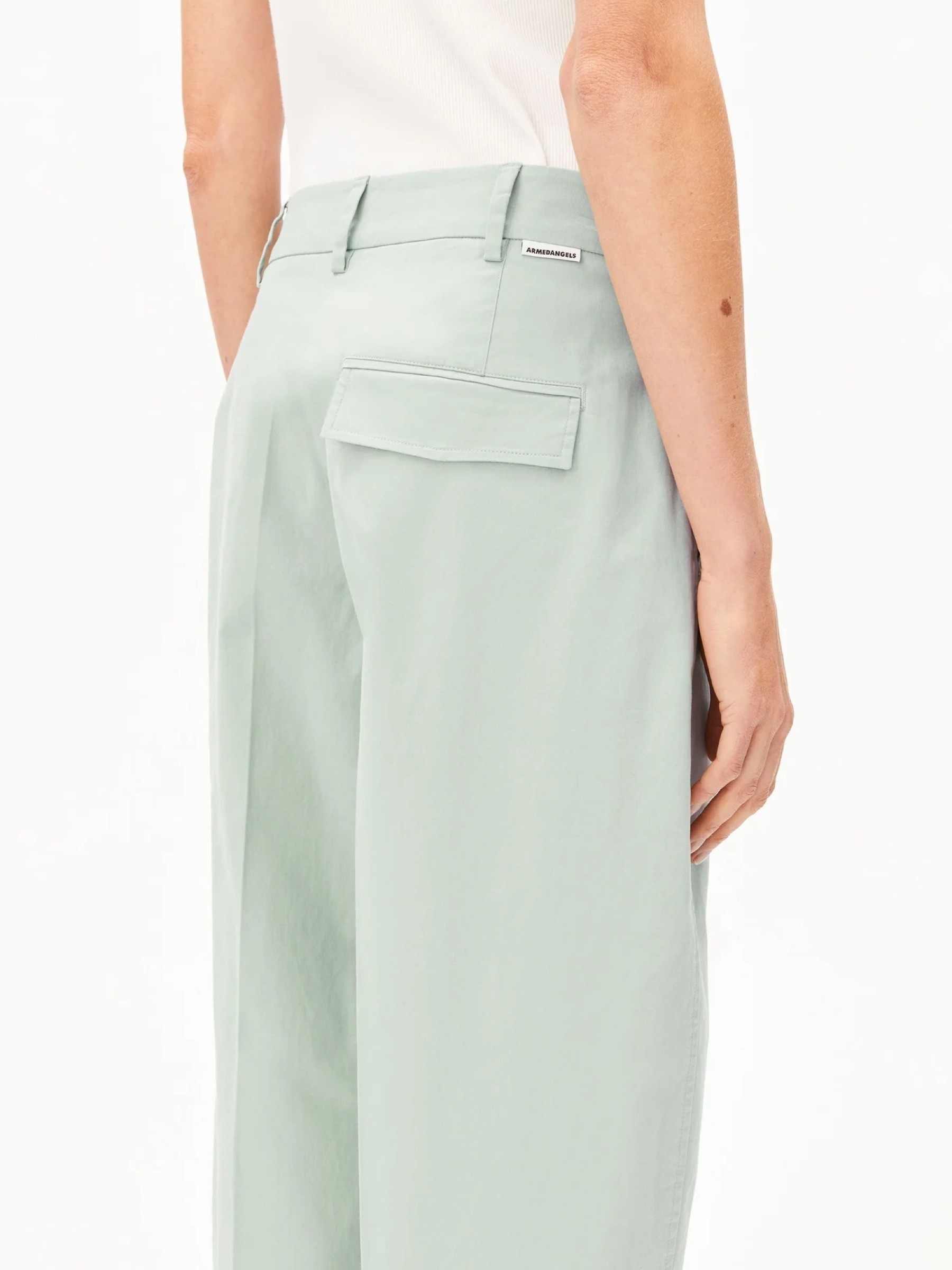 Hose Barrel Leg Twill Pant foam Armedangels