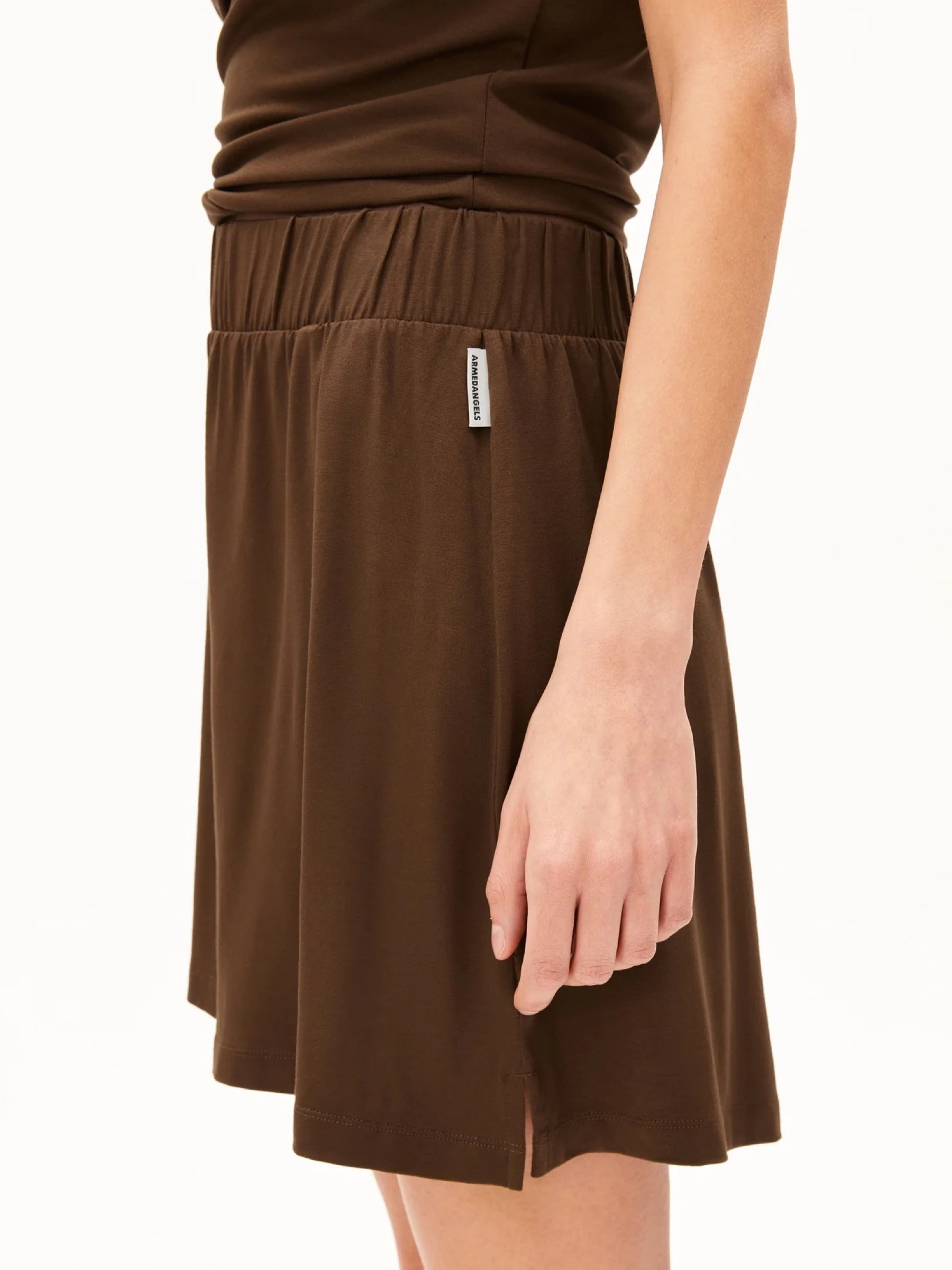 Kurze Hose Relaxed Jersey Shorts dried palm Armedangels