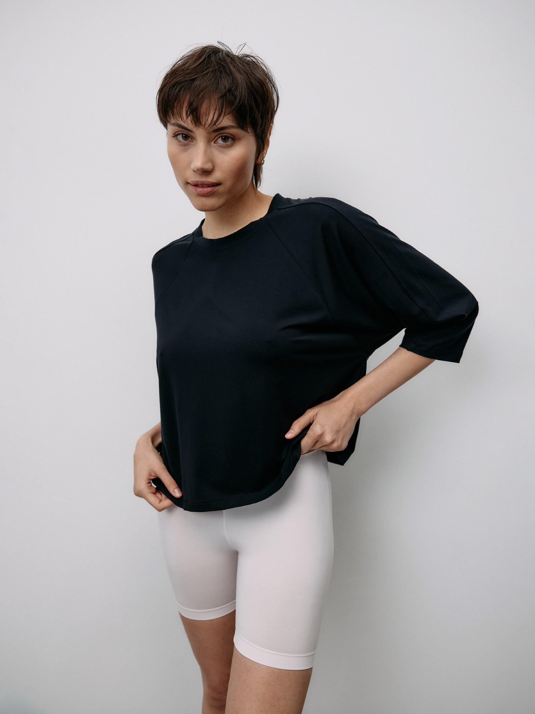T-Shirt Neo Classic Effortless Top black intense Moya Kala