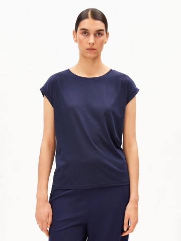 T-Shirt Jilaana tinted navy Armedangels