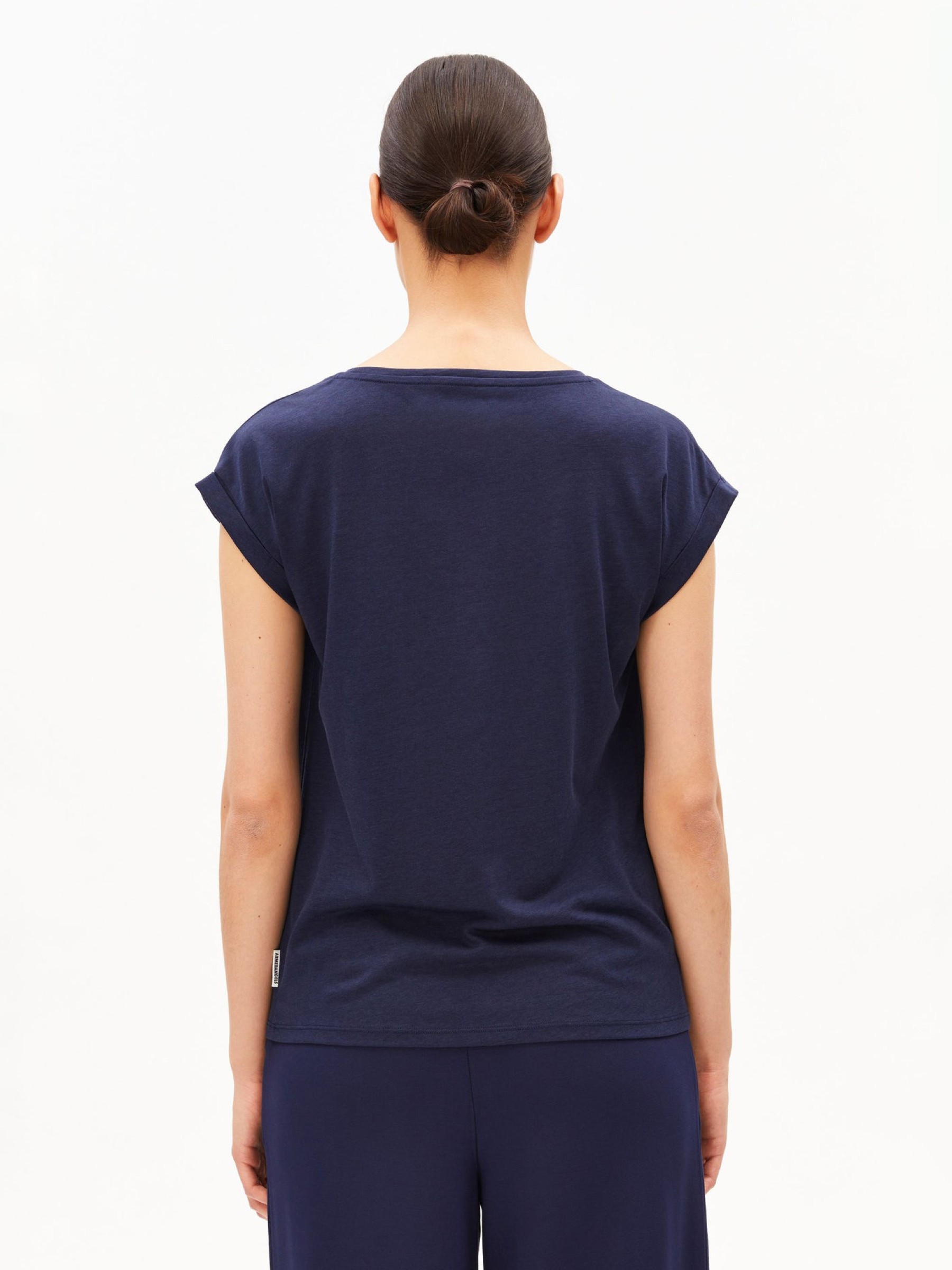 T-Shirt Jilaana tinted navy Armedangels
