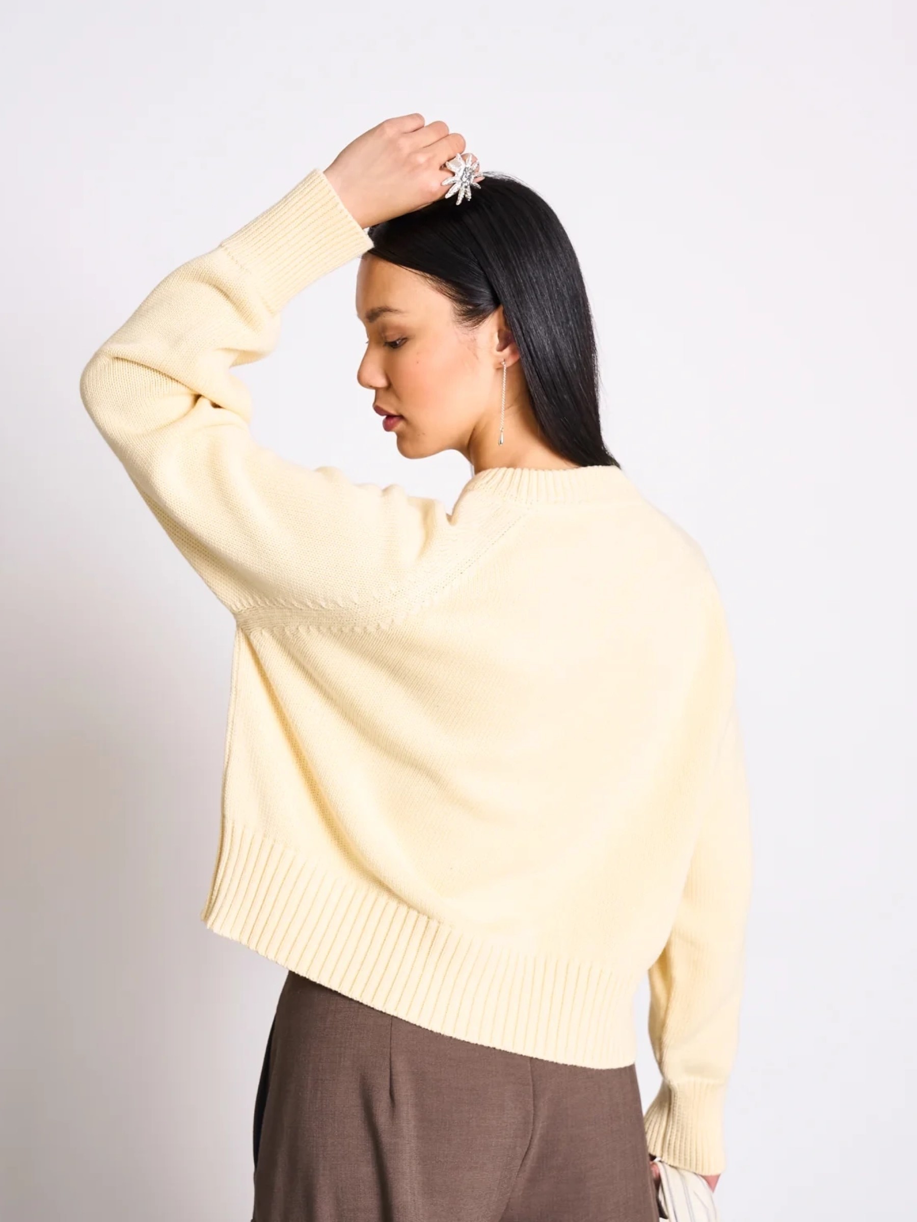 Strickjacke Relaxed Crewneck Cardigan Sivia buttermilk Jan 'n June