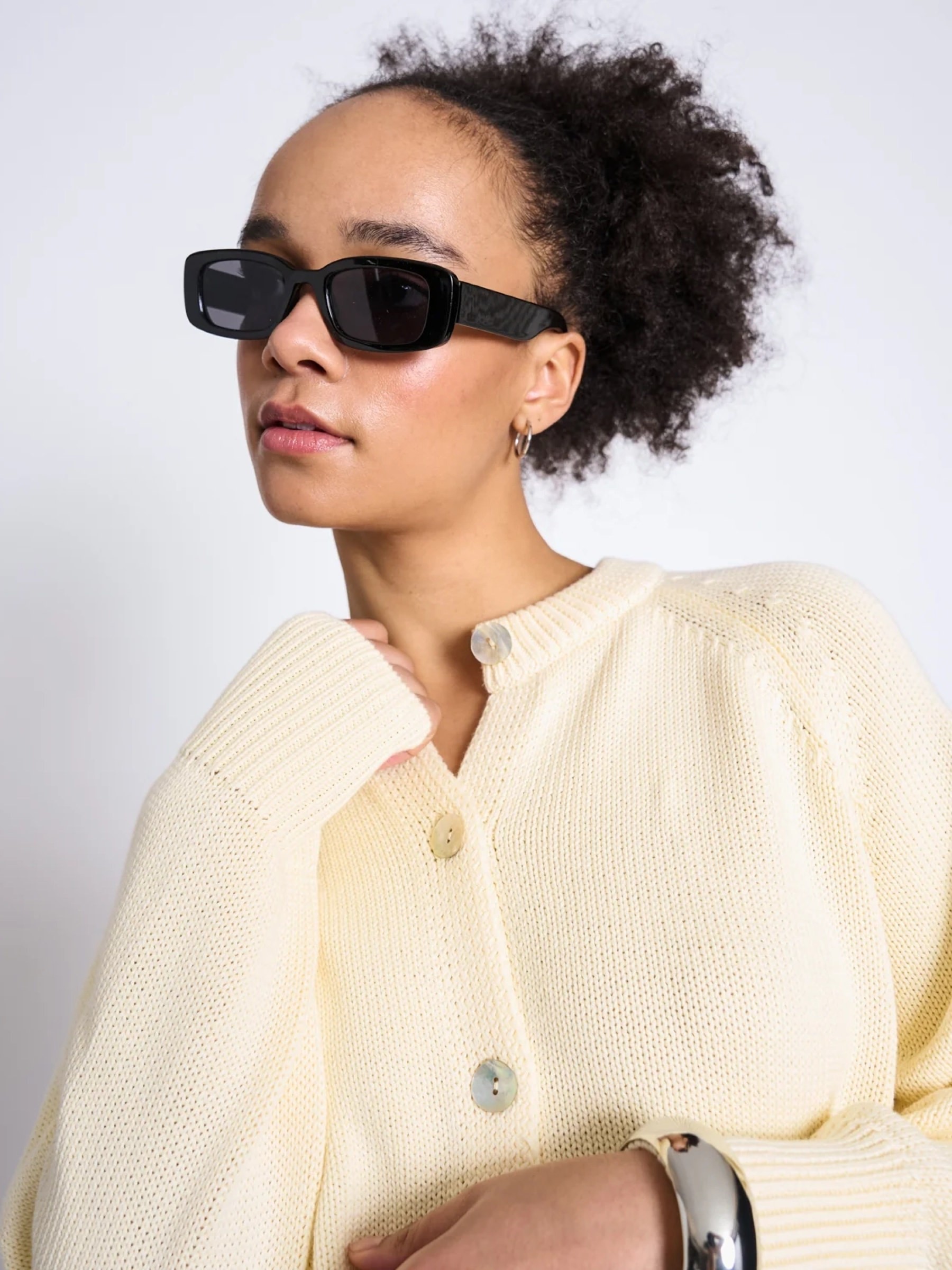 Strickjacke Relaxed Crewneck Cardigan Sivia buttermilk Jan 'n June
