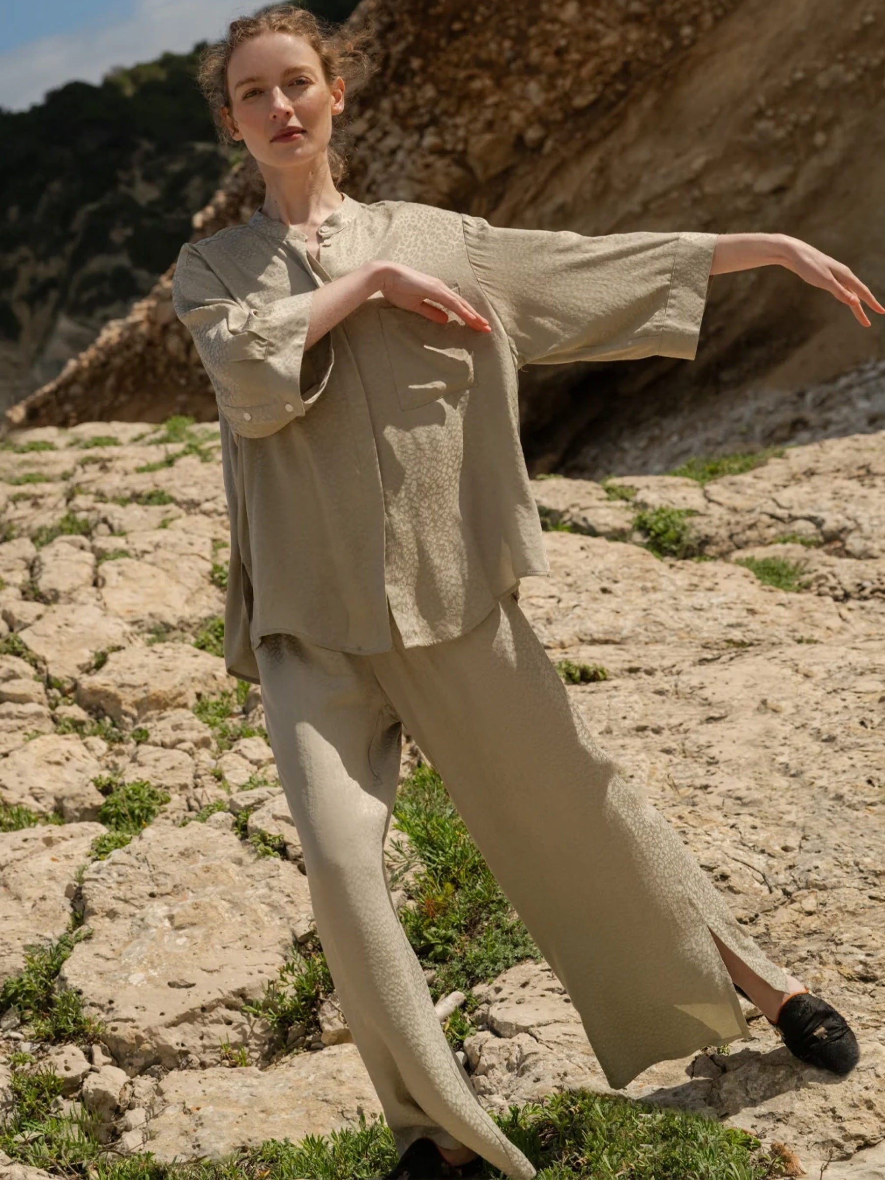Hose Milan Trousers jade leopard Komana