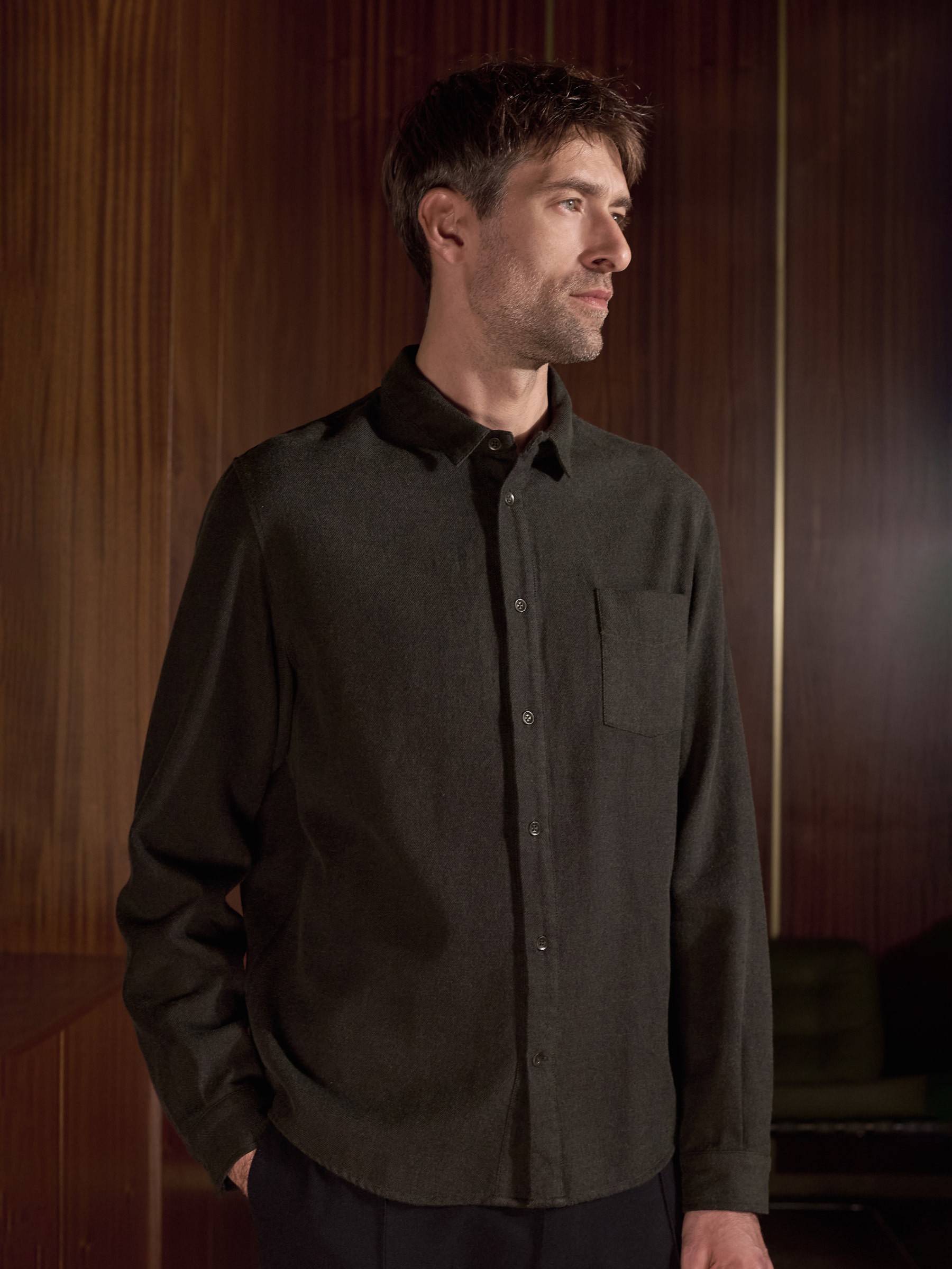 Hemd Simon Shirt black olive eco flannel About Companions
