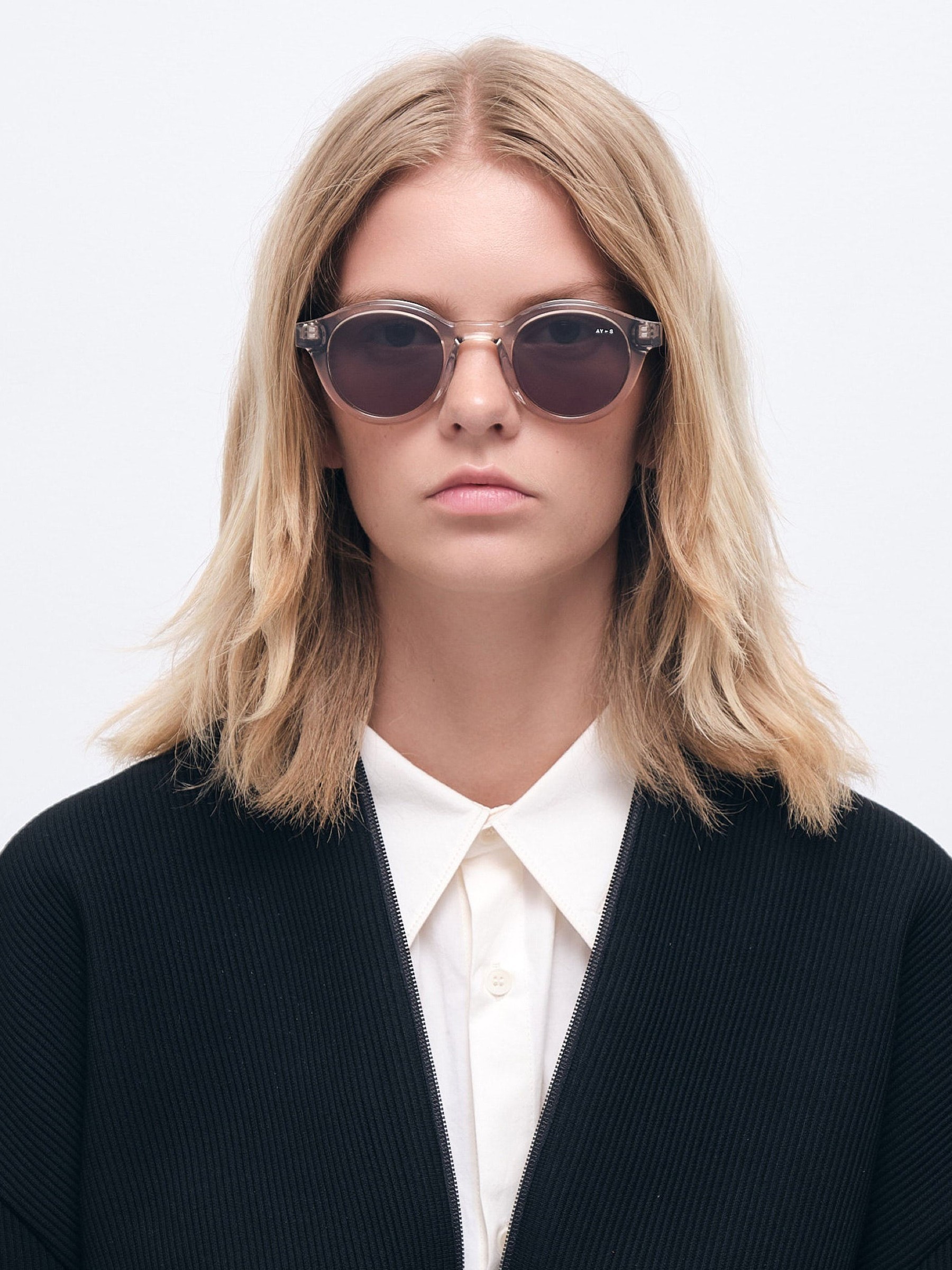 Sonnenbrille Noble transparent sand Ay Studios