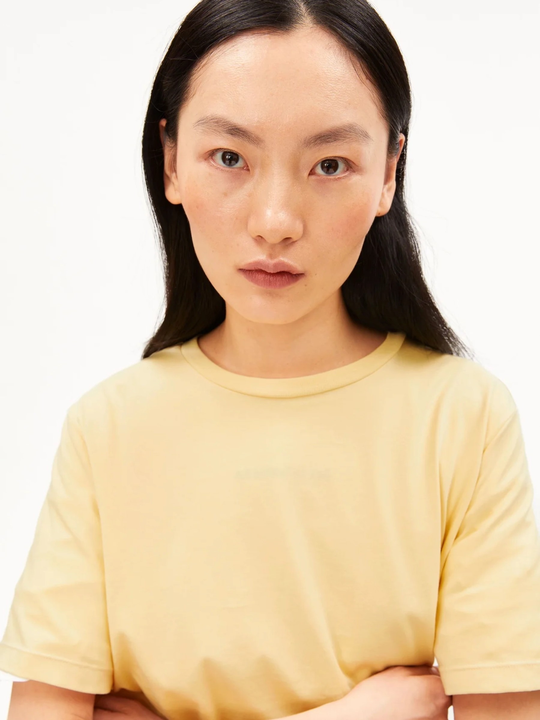 T-Shirt Lualaa golden hay Armedangels