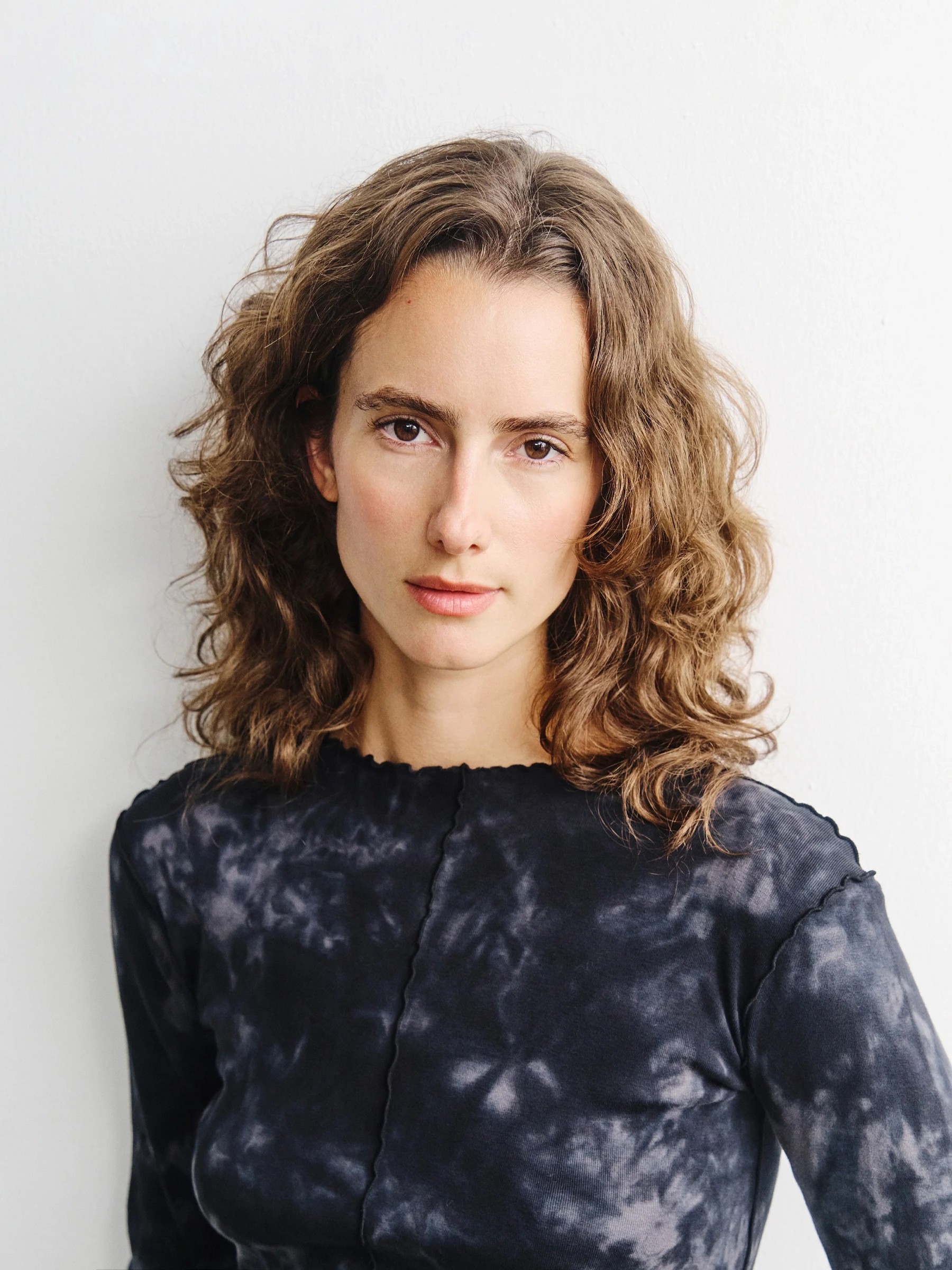 Pin-Tucked Longsleeve black tie dye Rotholz