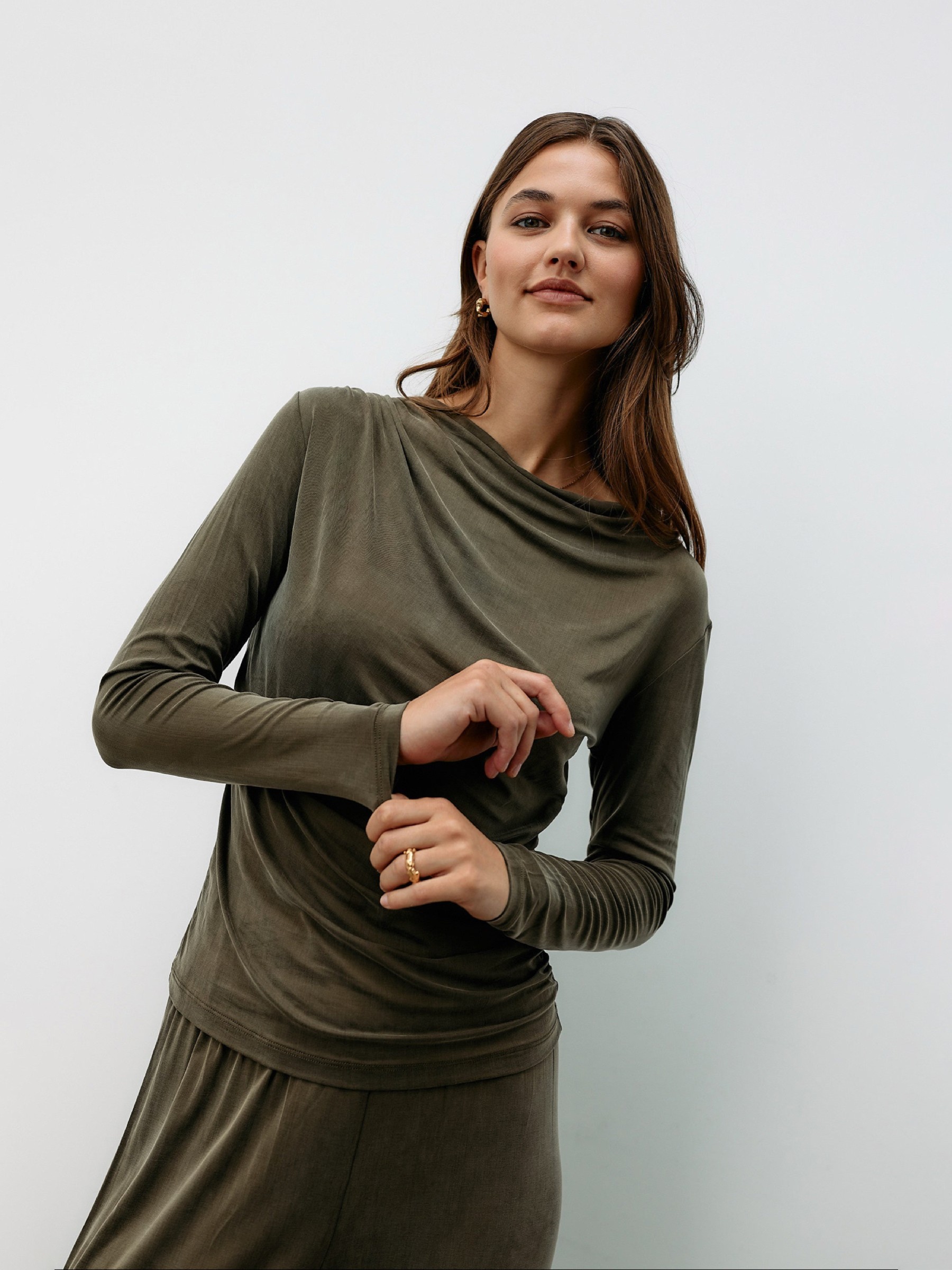 Longsleeve Cupro Draped Long Sleeve dusty olive Moya Kala