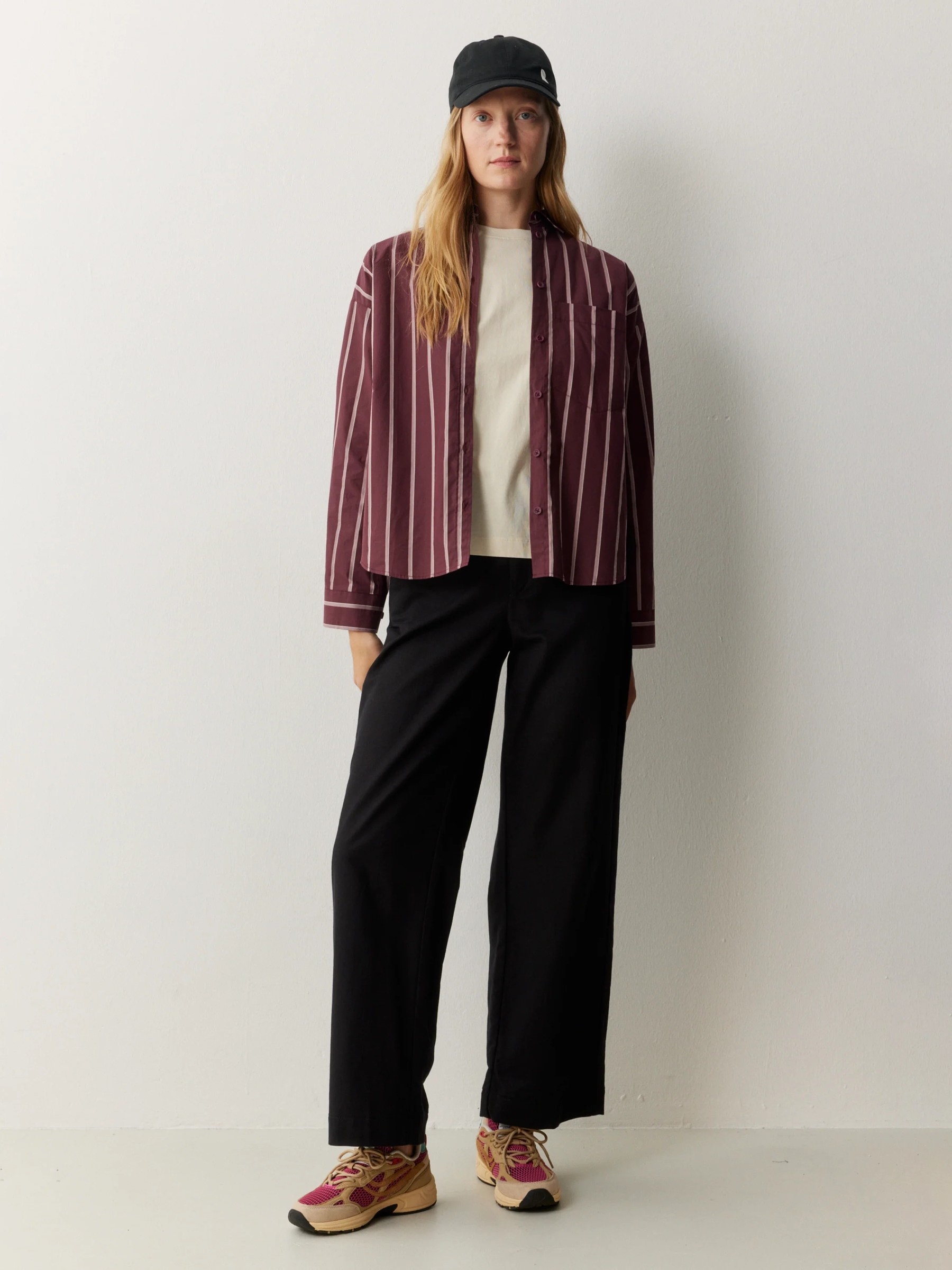 Hose Ligularia black Recolution