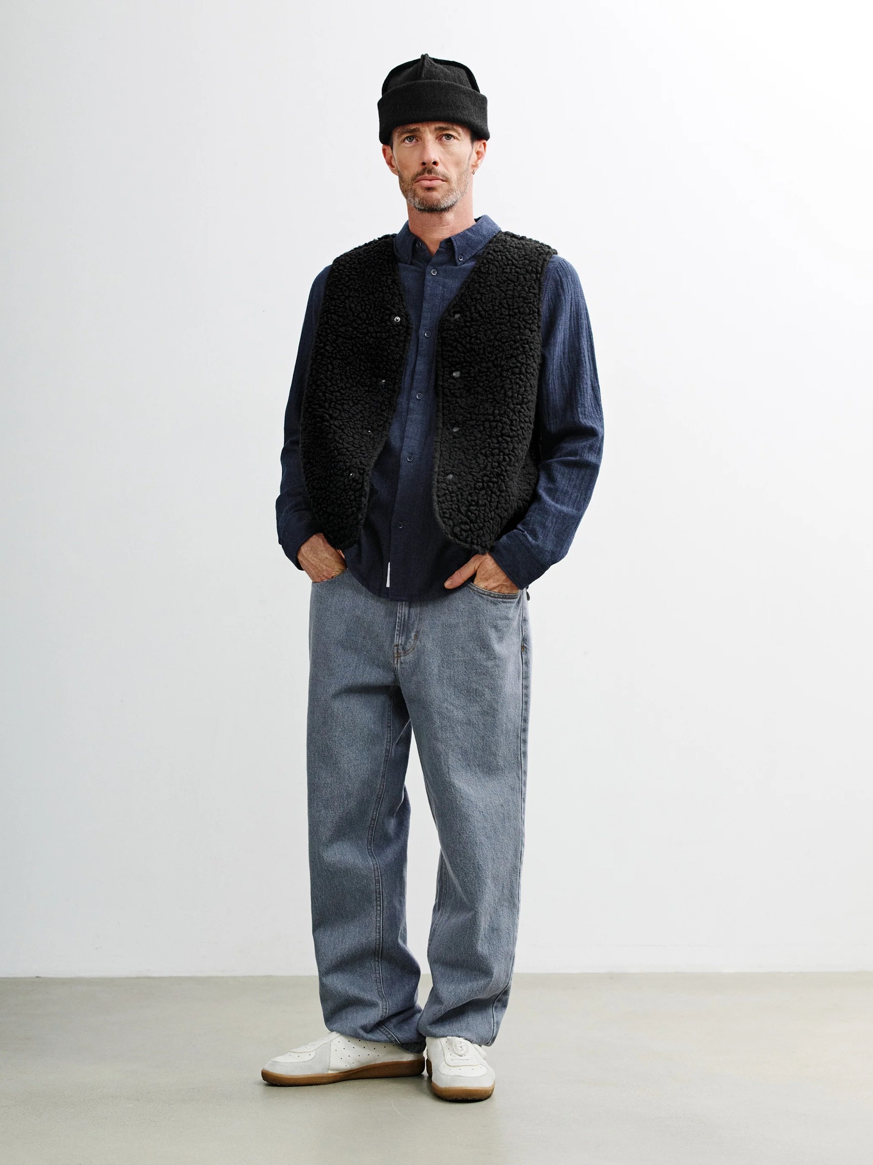 Weste Sherpa Vest true black Rotholz