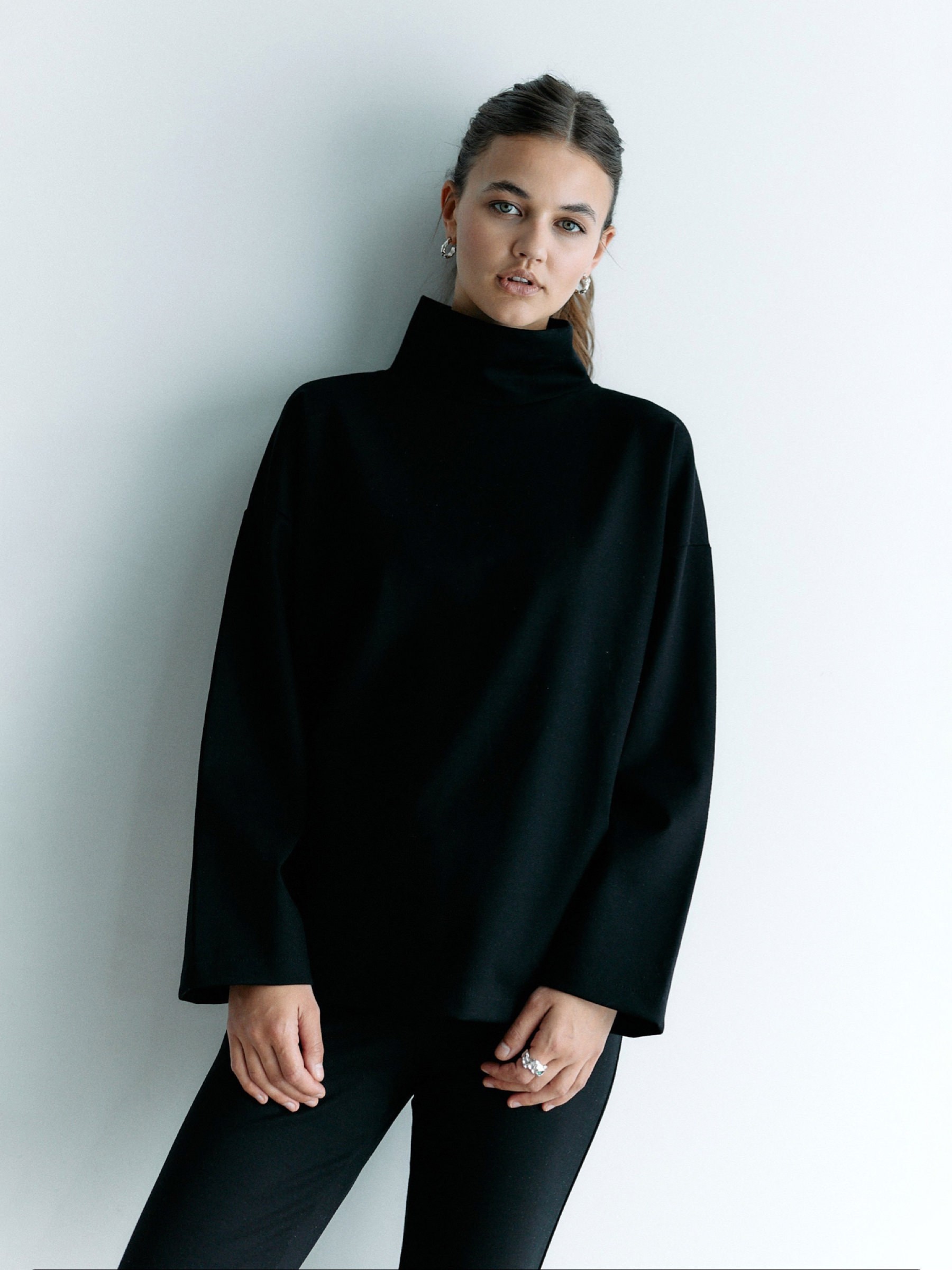 Pullover Transformation Turtle Neck black intense Moya Kala
