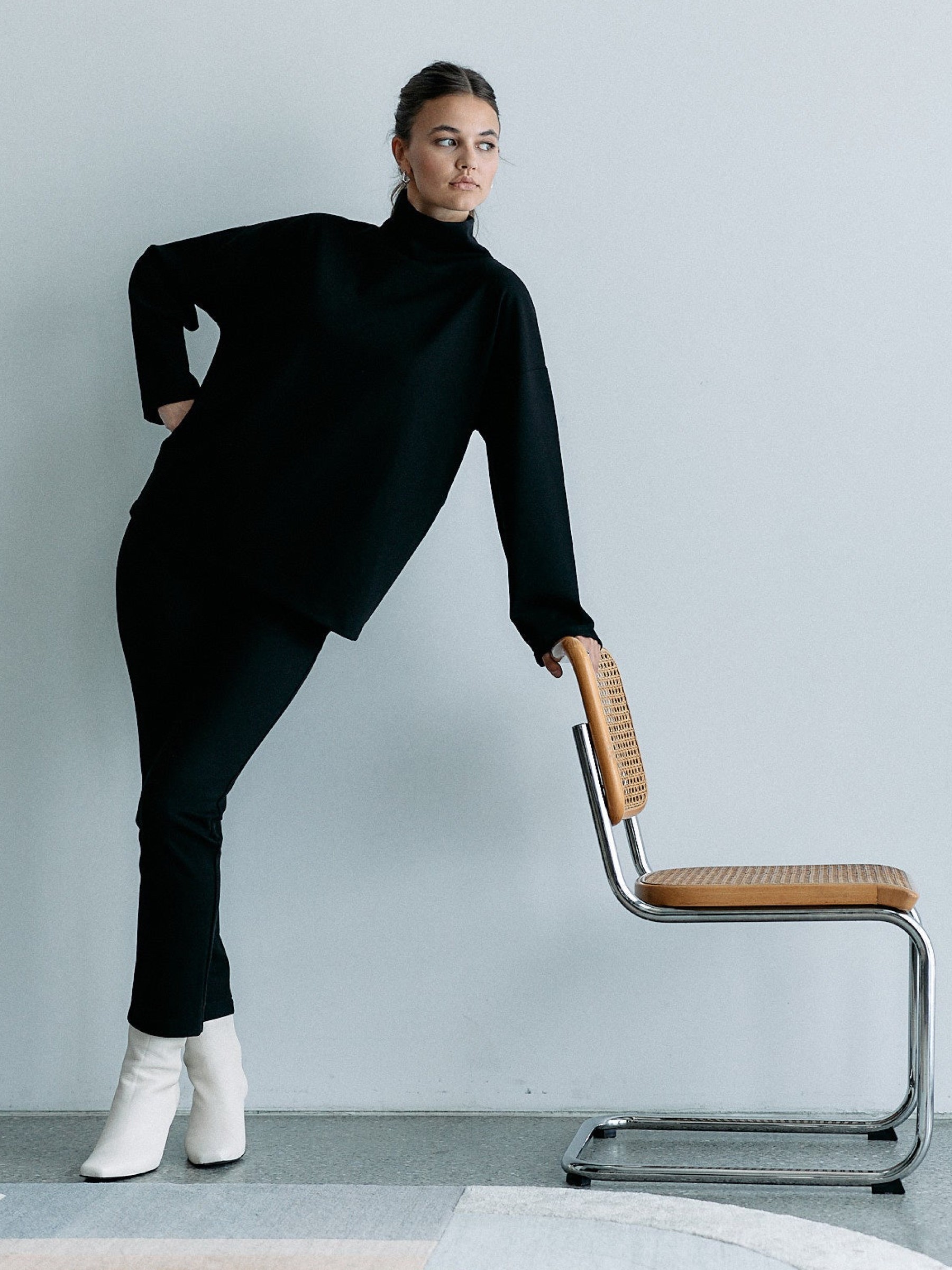 Pullover Transformation Turtle Neck black intense Moya Kala