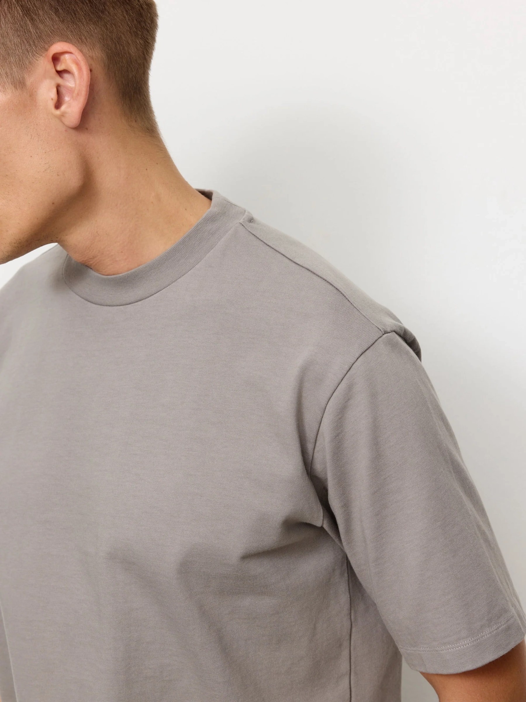 T-Shirt Elder greige Recolution