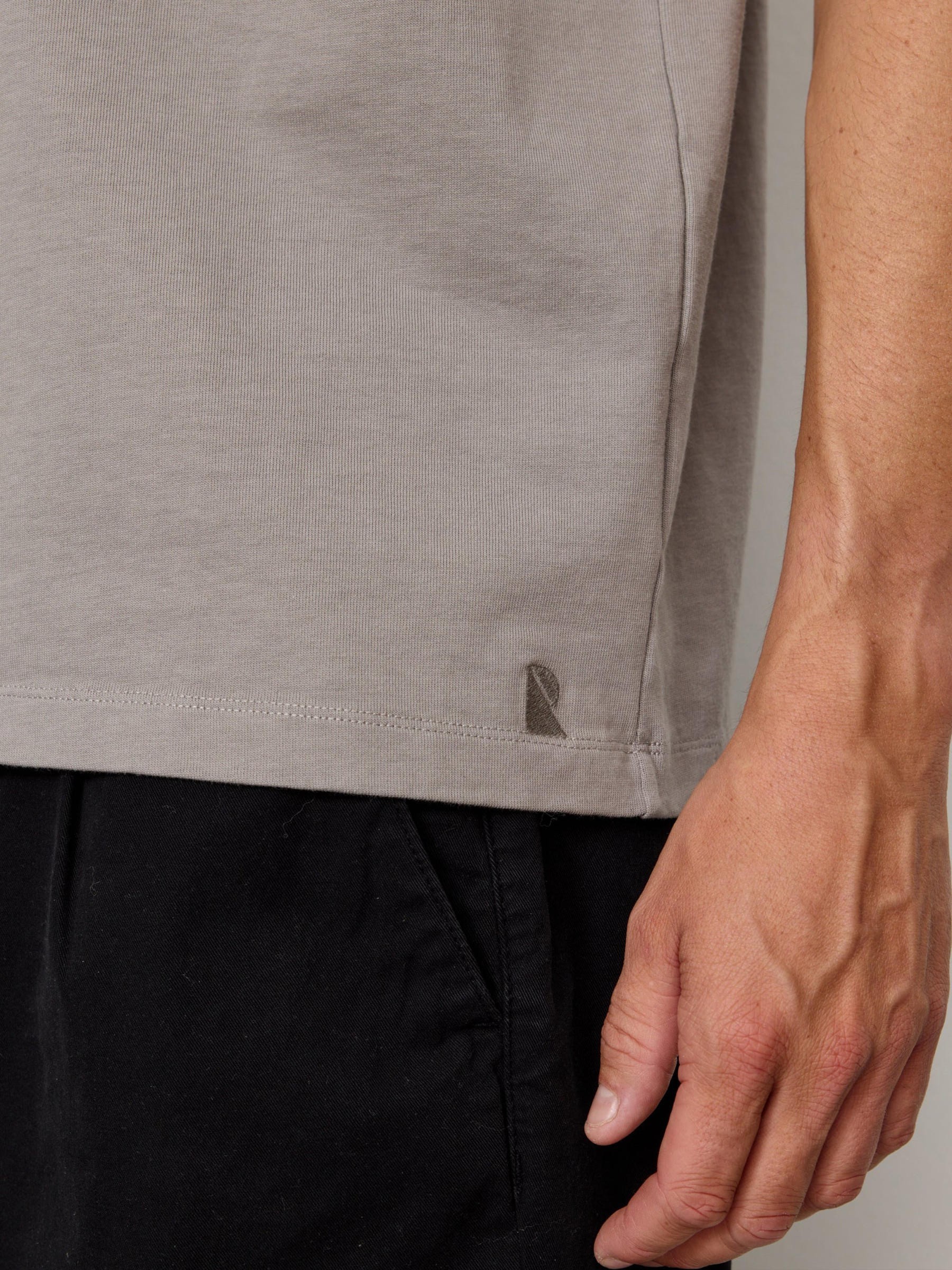 T-Shirt Elder greige Recolution