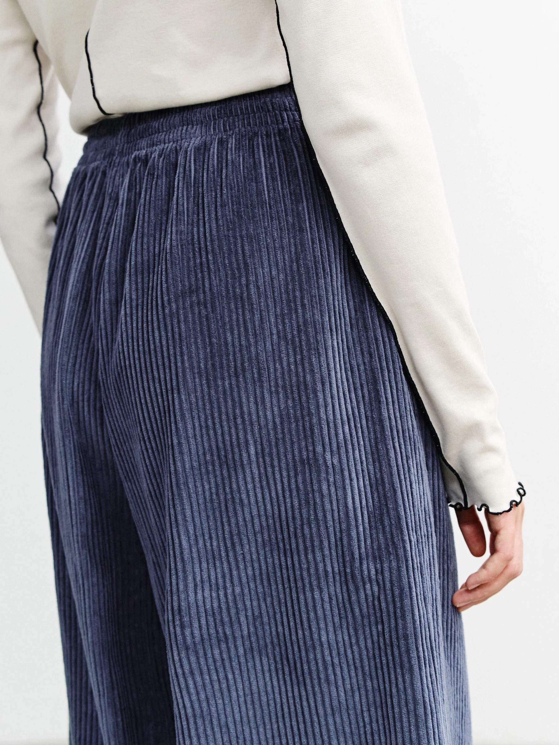 Hose Cord Flared Pant ash blue Rotholz
