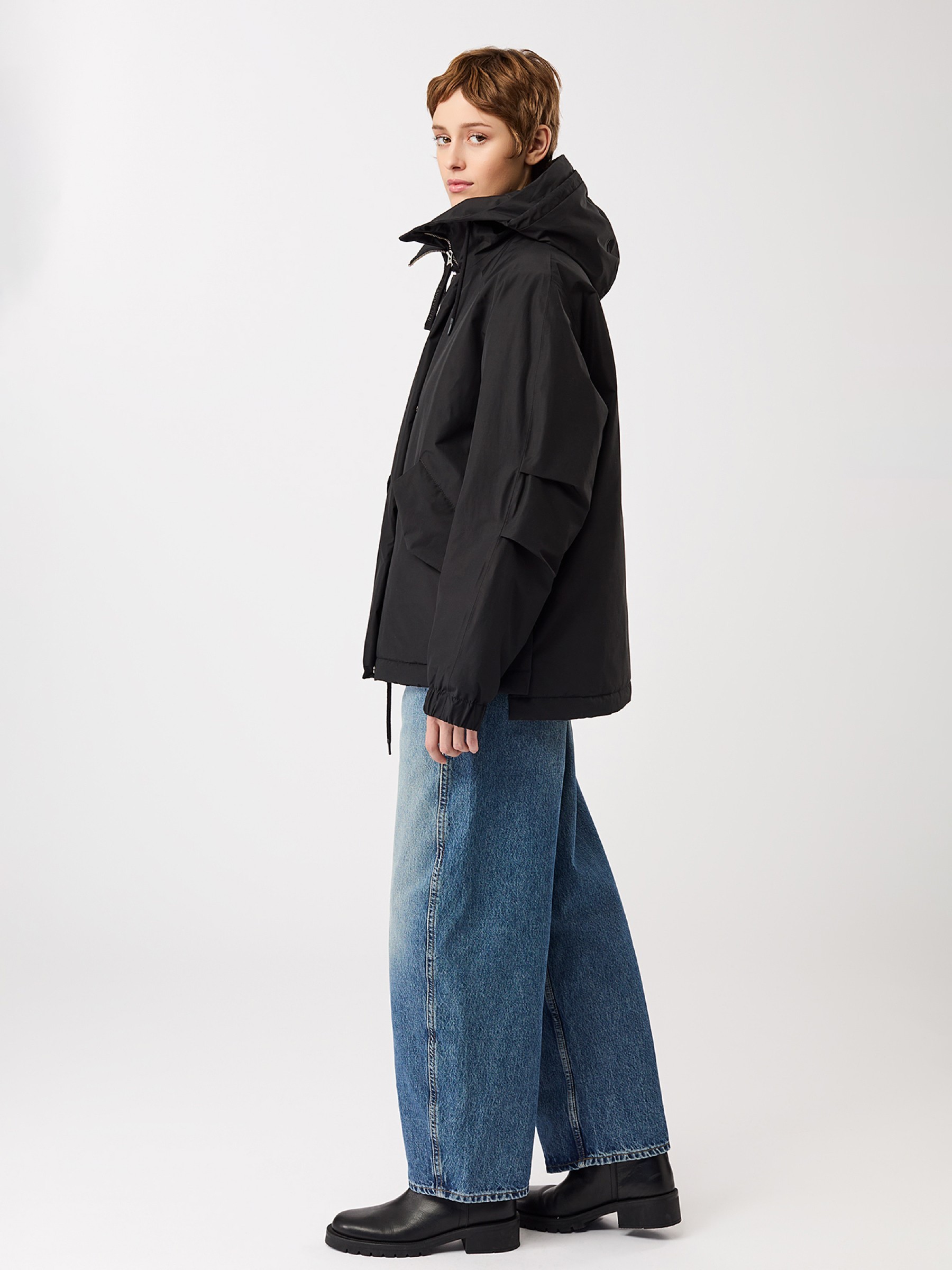 Jacke Wattierter Kurzparka in lockerem Volumen black LangerChen