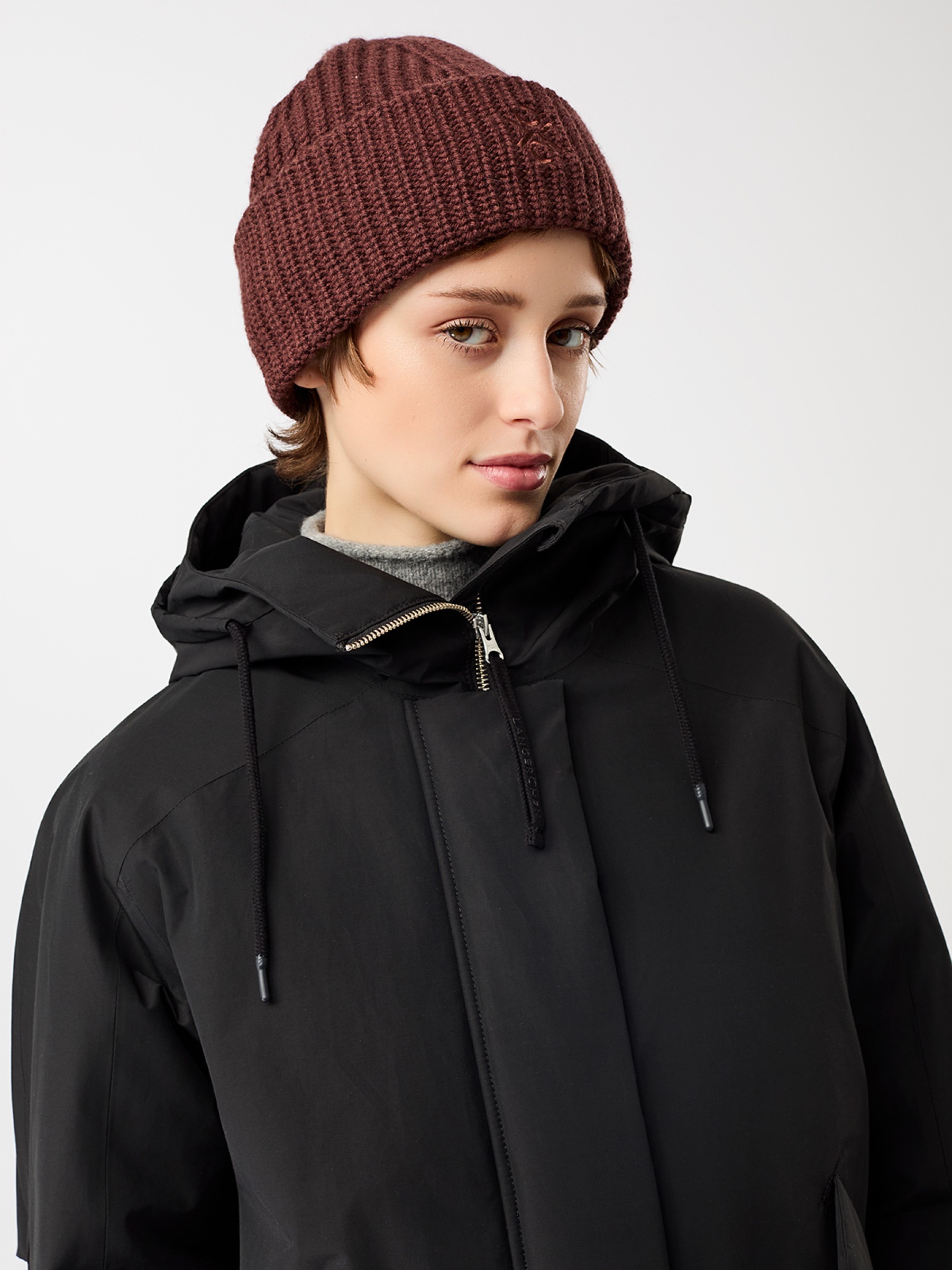 Jacke Wattierter Kurzparka in lockerem Volumen black LangerChen