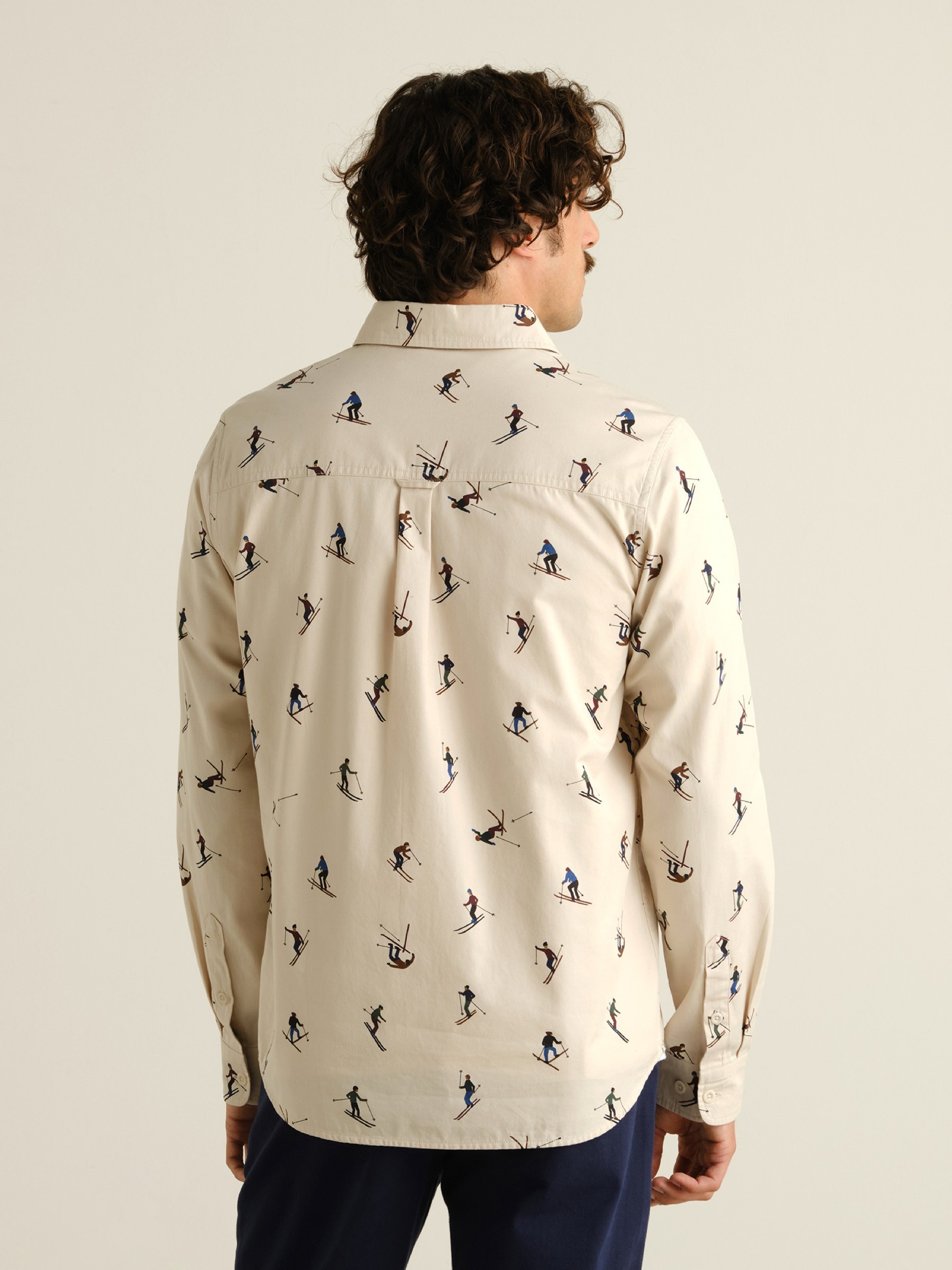 Hemd Shirt Lunnevik Ski Team oat white rainy day Dedicated