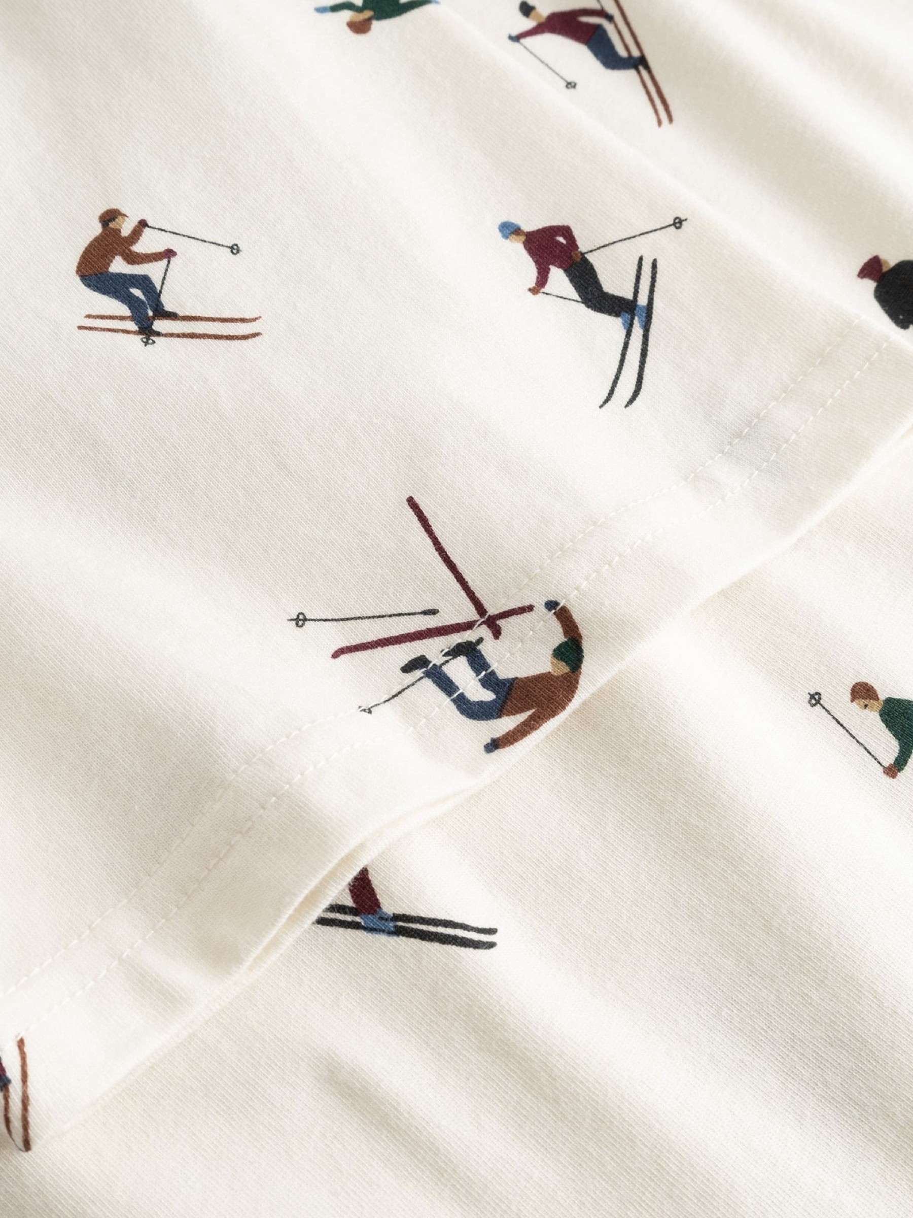 T-Shirt Stockholm Ski Team AOP off-white Dedicated