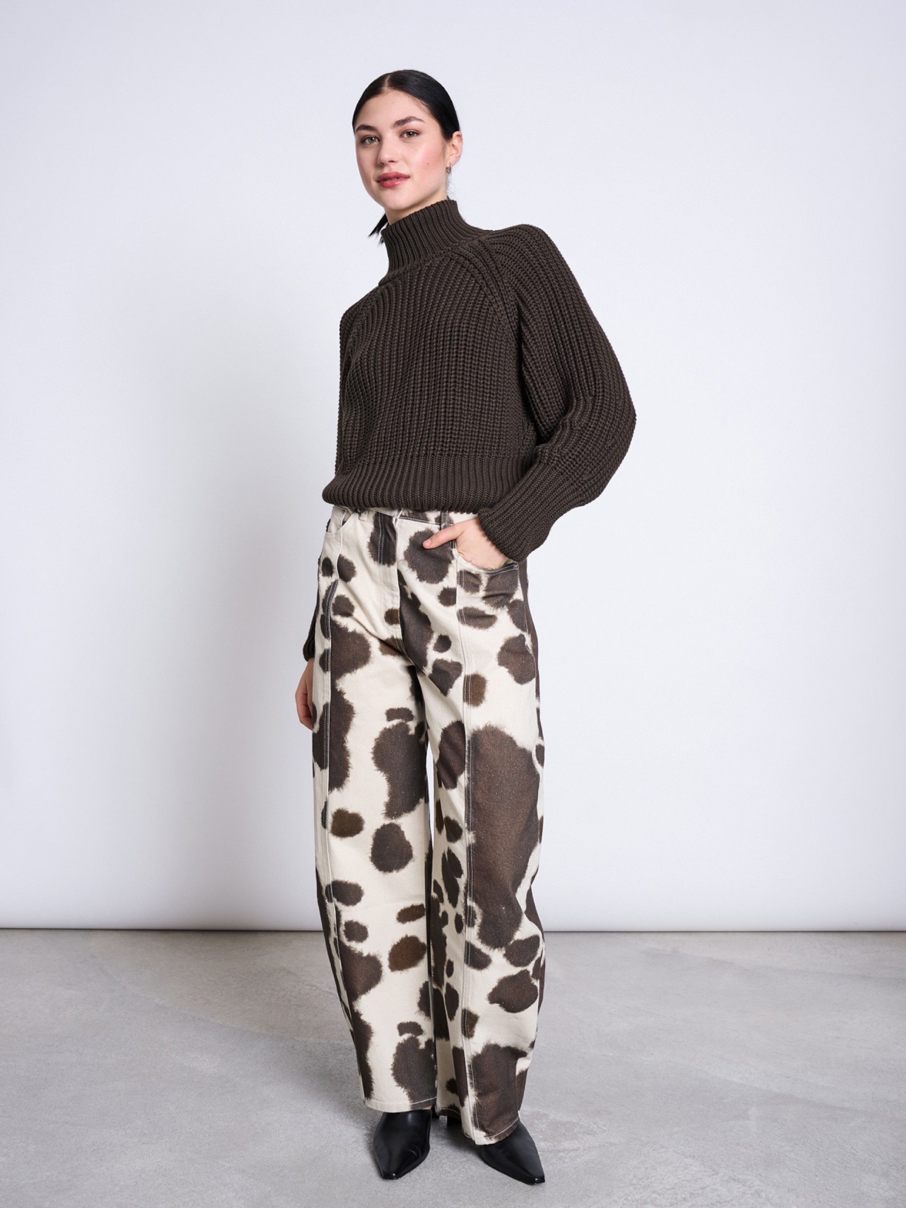 Hose Printed Barrel Leg Denim Jeans Faya cow print Jan 'n June