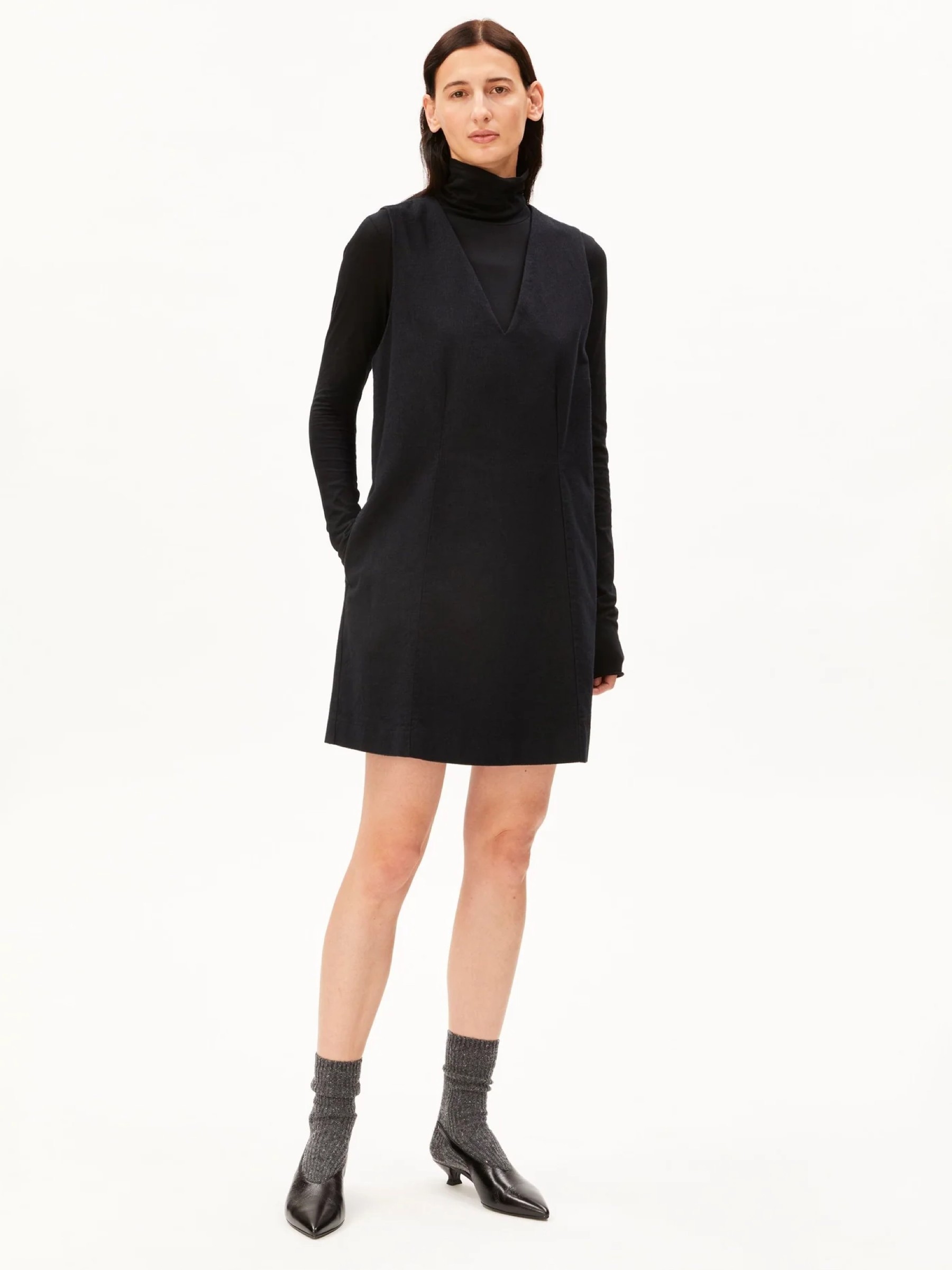 Kleid Herringbone Pinaafo Dress dark steel-black Armedangels