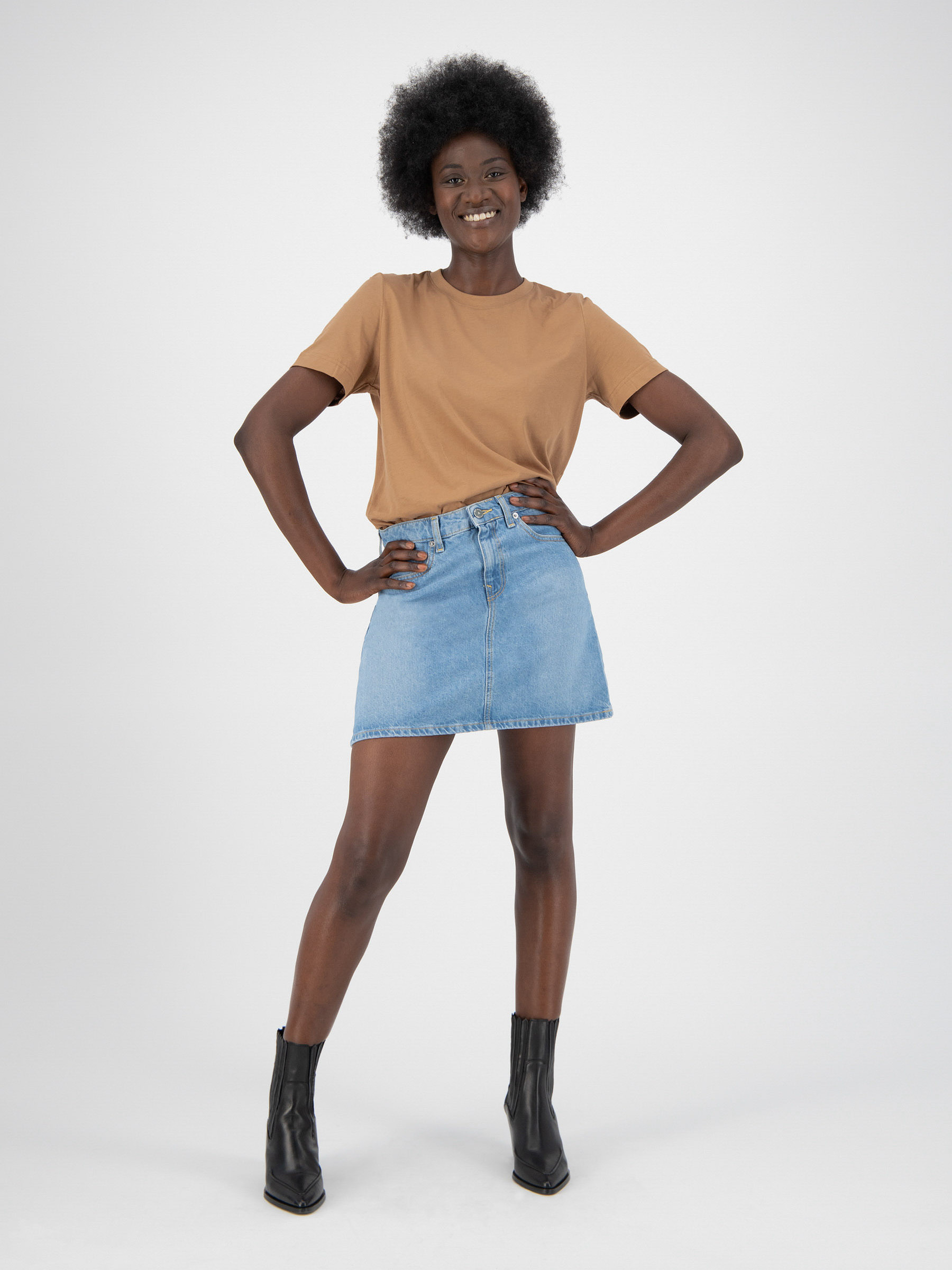 Rock Sophie Rocks heavy stone Mud Jeans