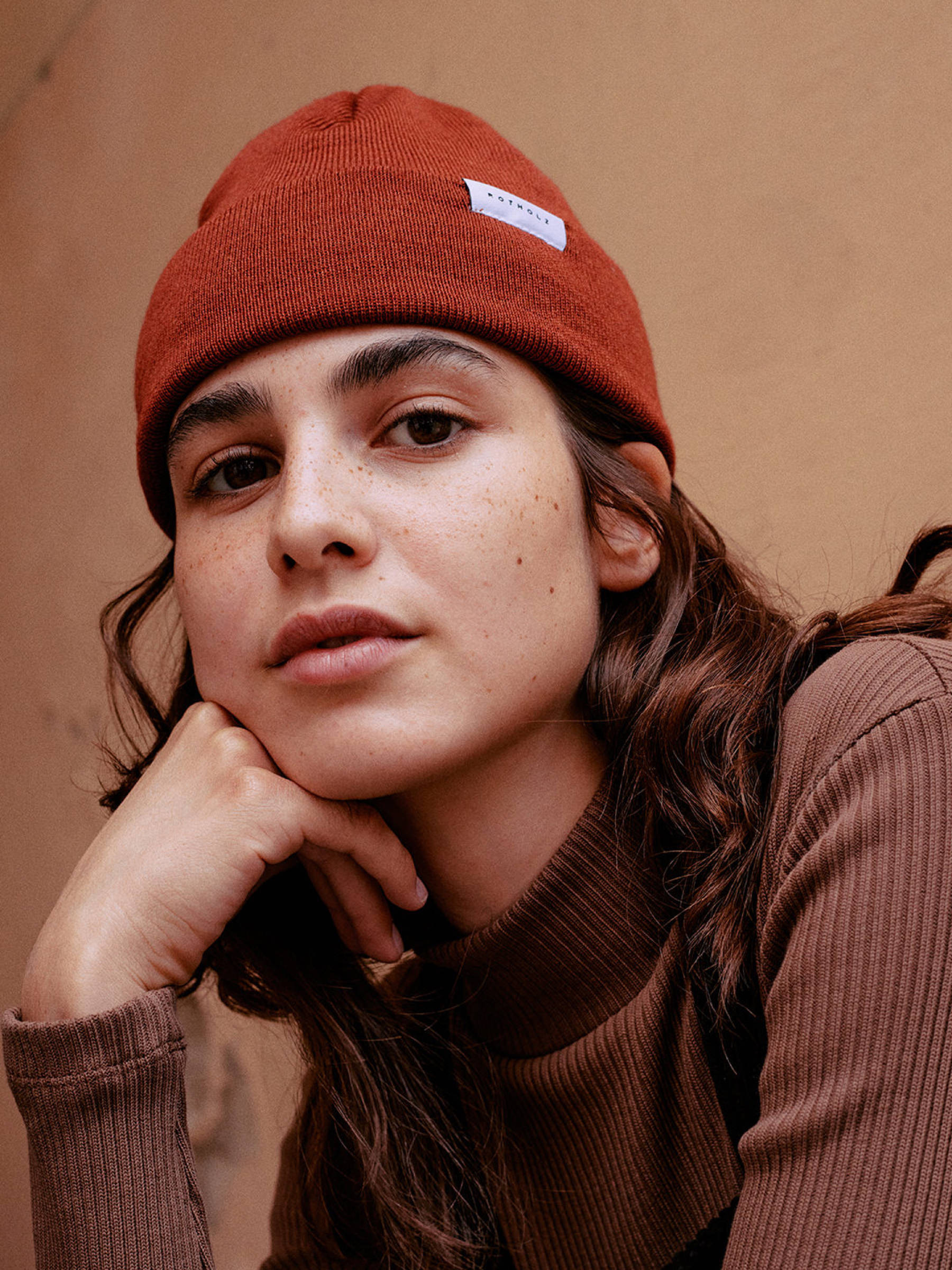 Mütze Short Fine Beanie rust Rotholz