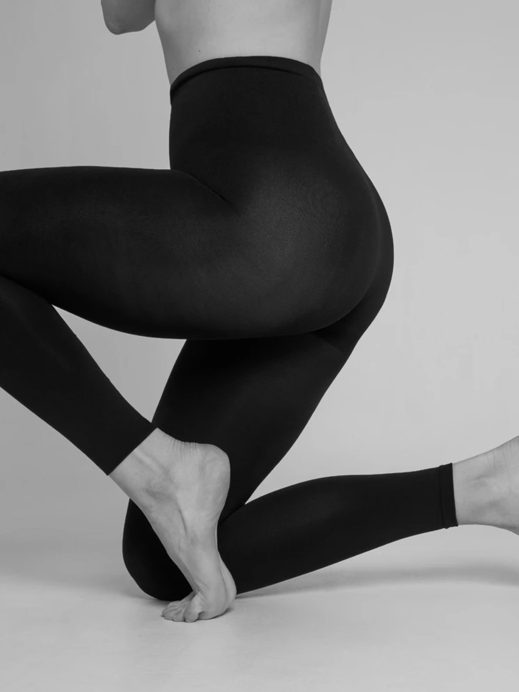 Lia Leggings 100 Den black Swedish Stockings