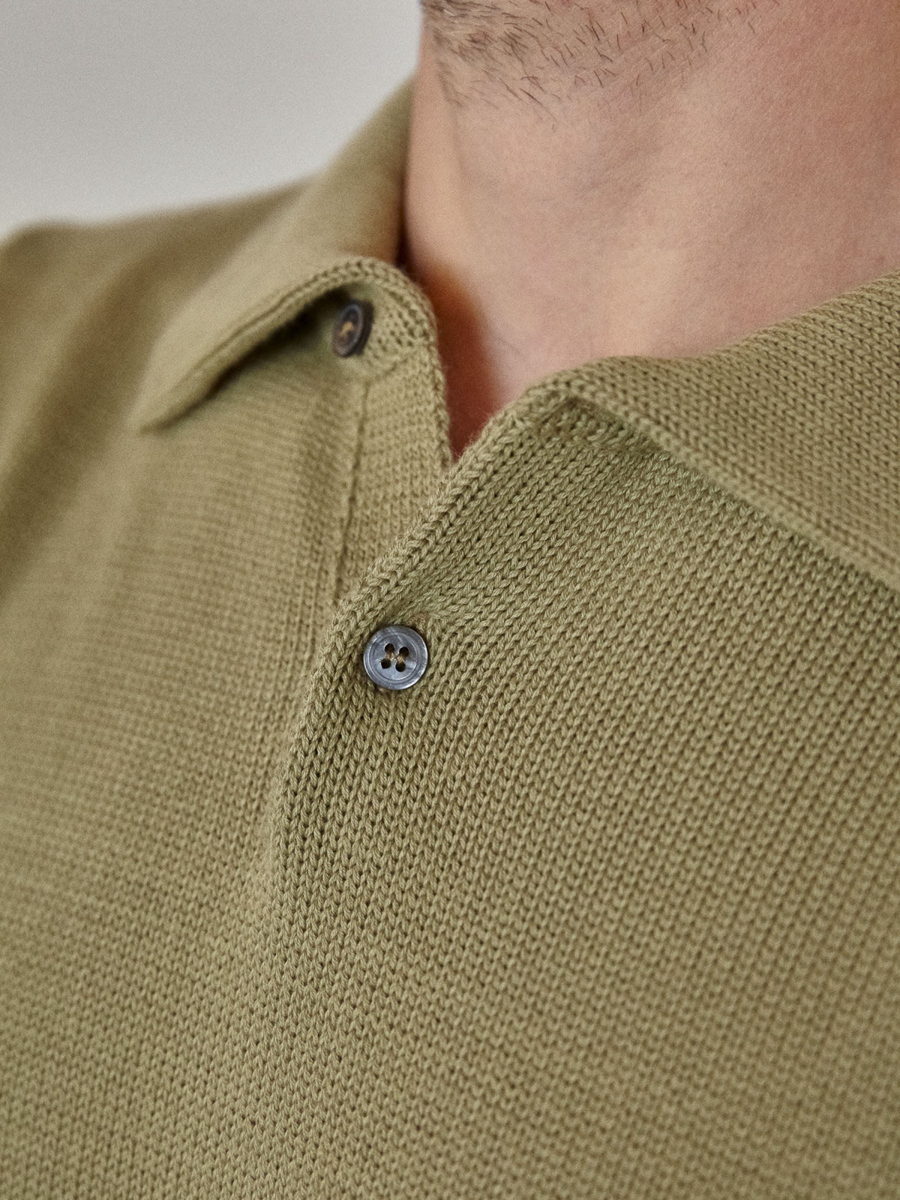 Kaspar Longsleeve Polo eco khaki About Companions