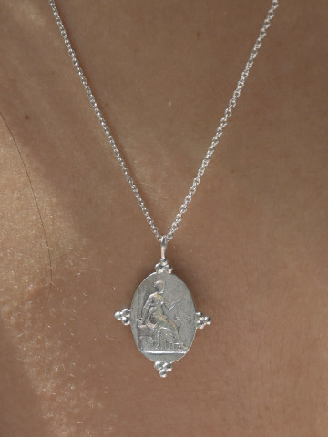 Halskette Goddess Themis Pendant Necklace silver Wild Fawn