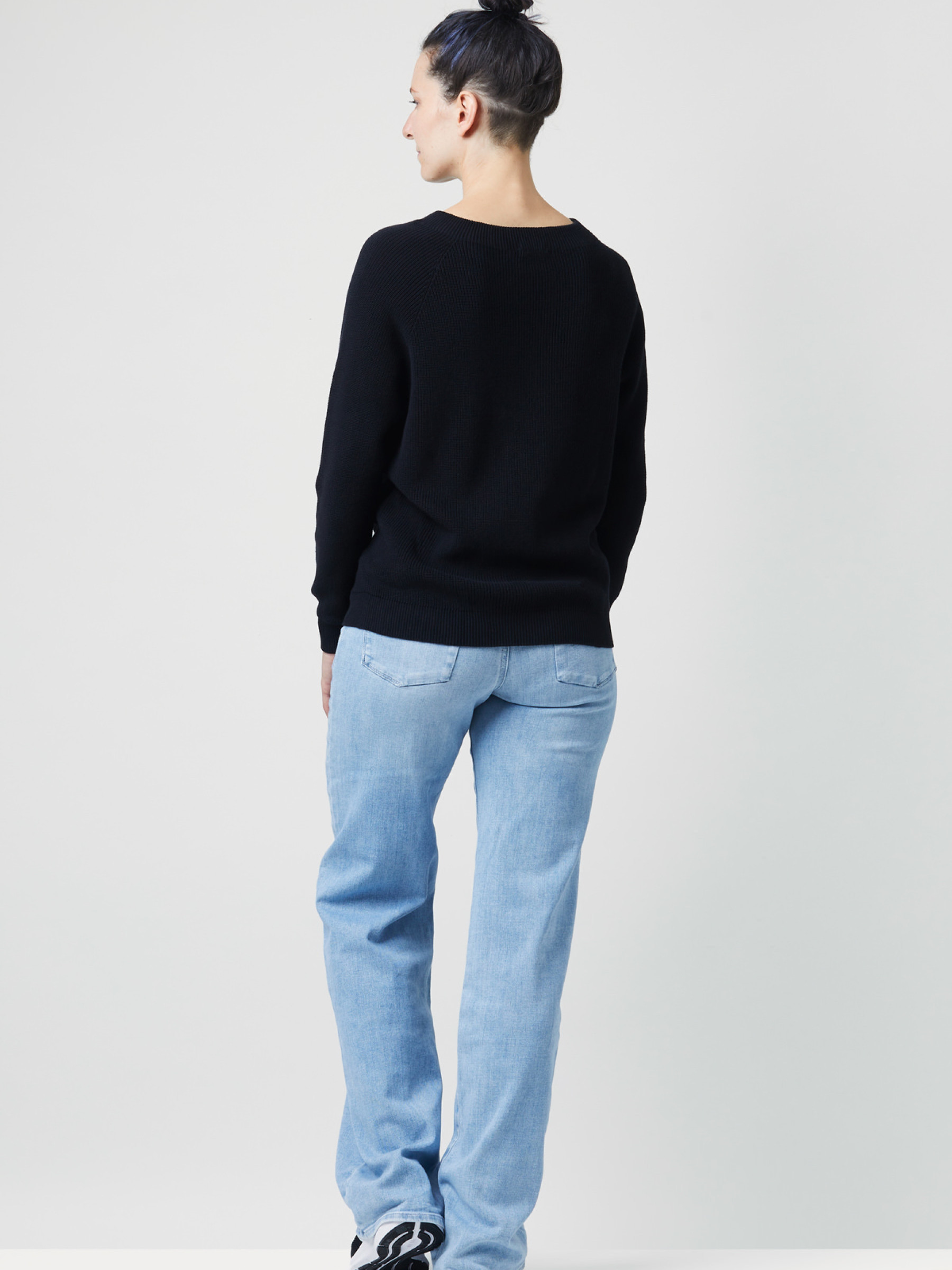 Pullover Alma Sweater Swiss Edition black ZRCL