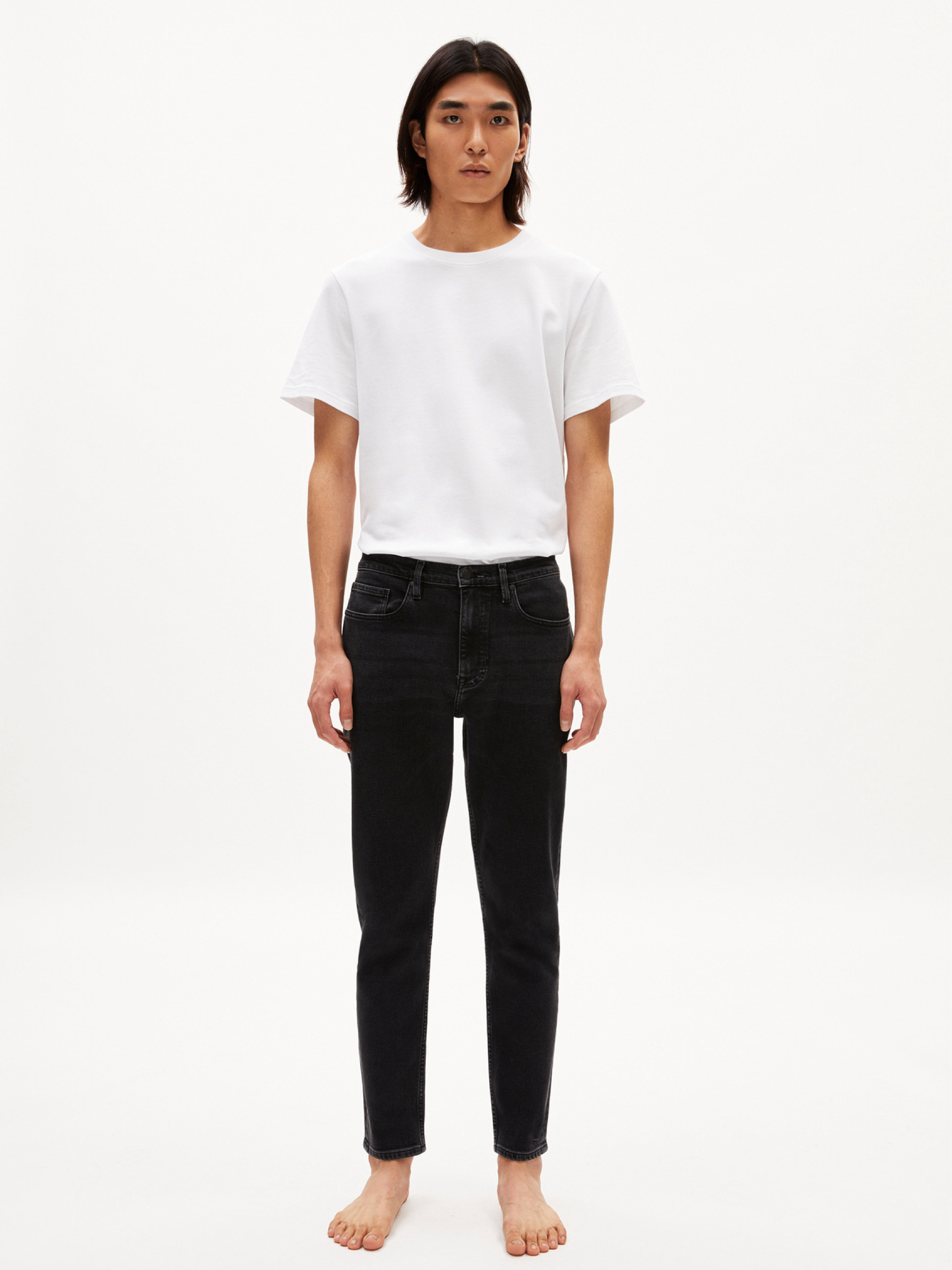 Jeanshose Aarjo Tarpa black washed authentic Armedangels