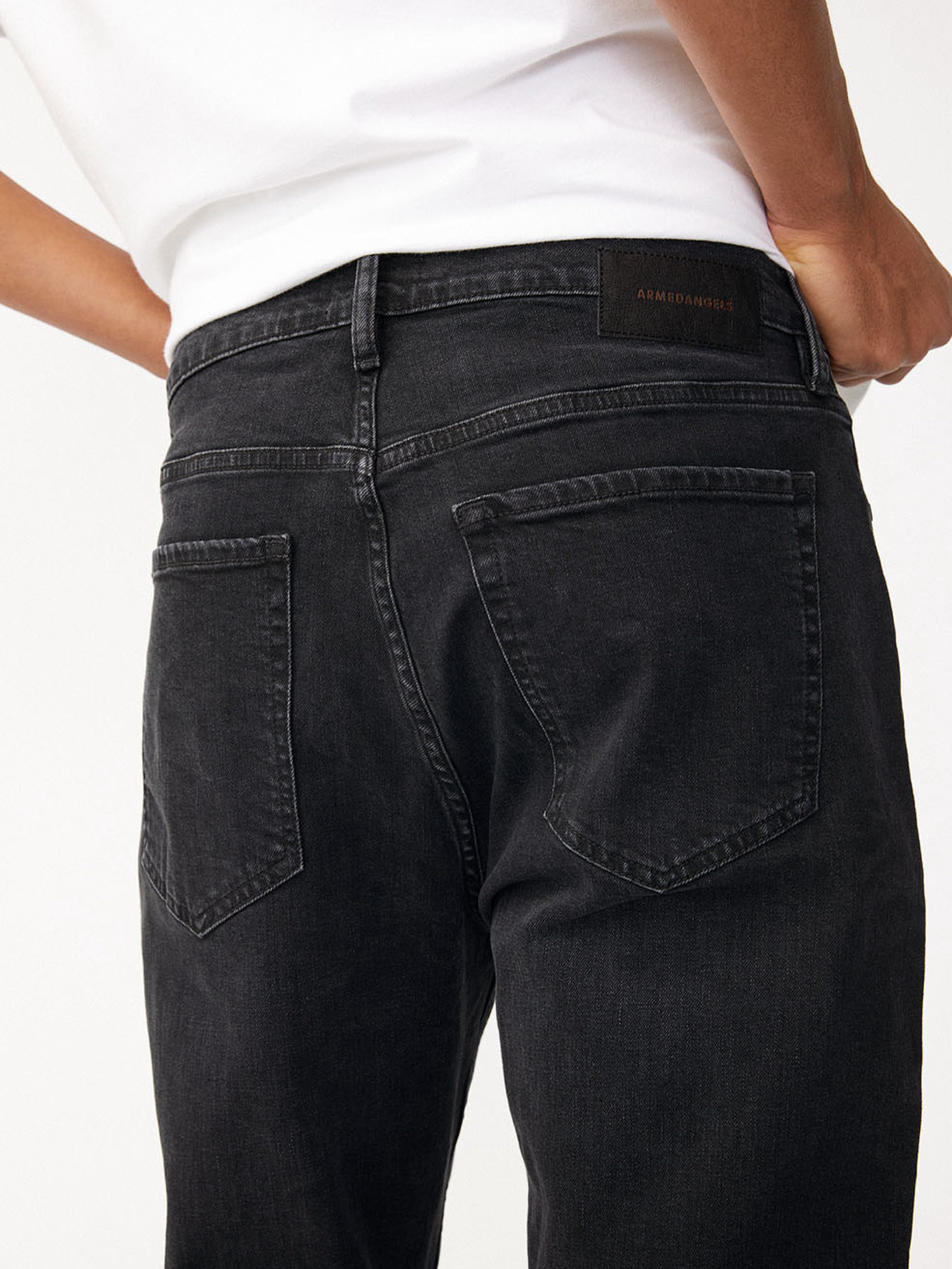 Jeanshose Aarjo Tarpa foggy black authentic Armedangels